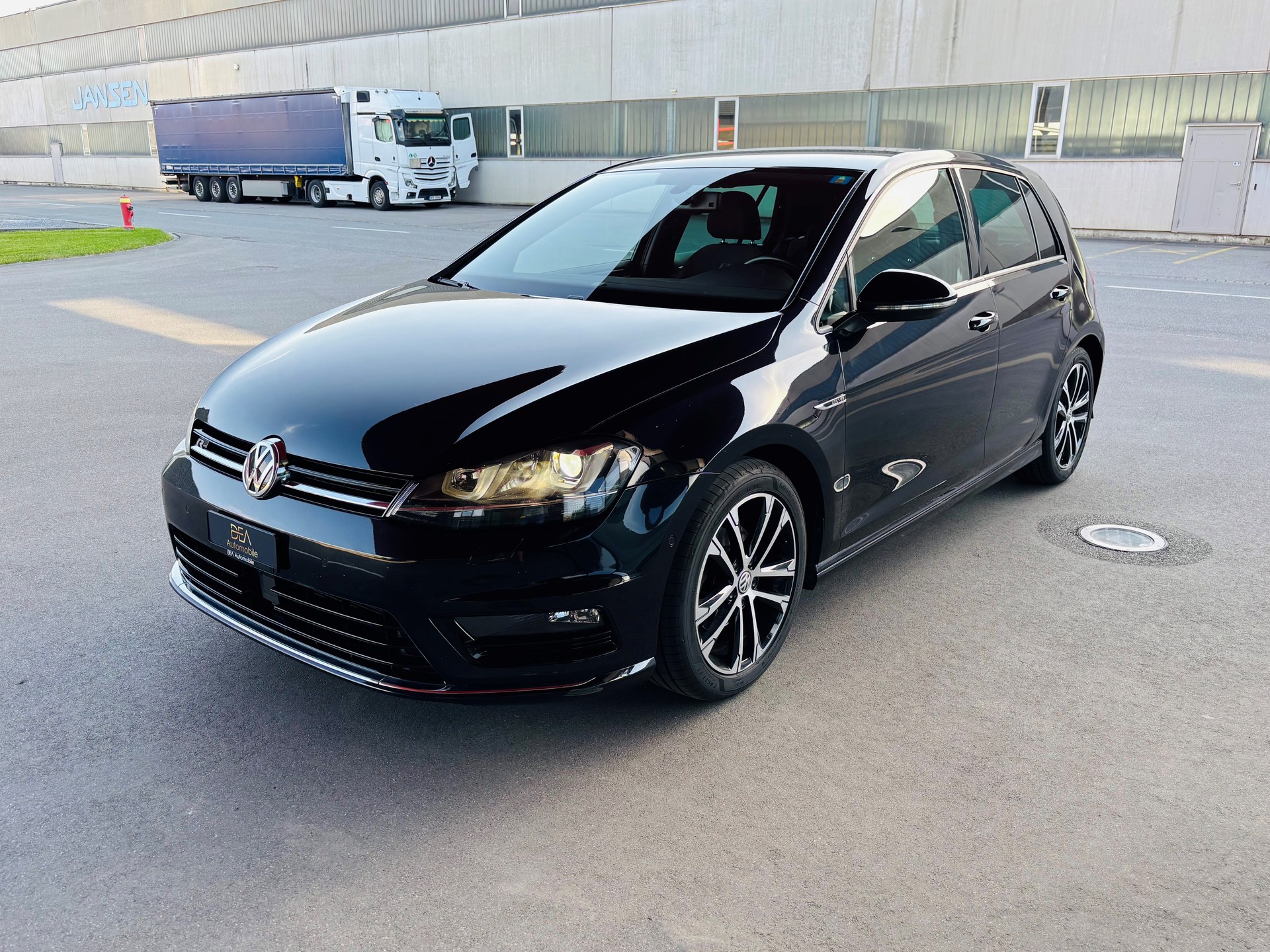 VW Golf 1.4 TSI Lounge RLine-image-3