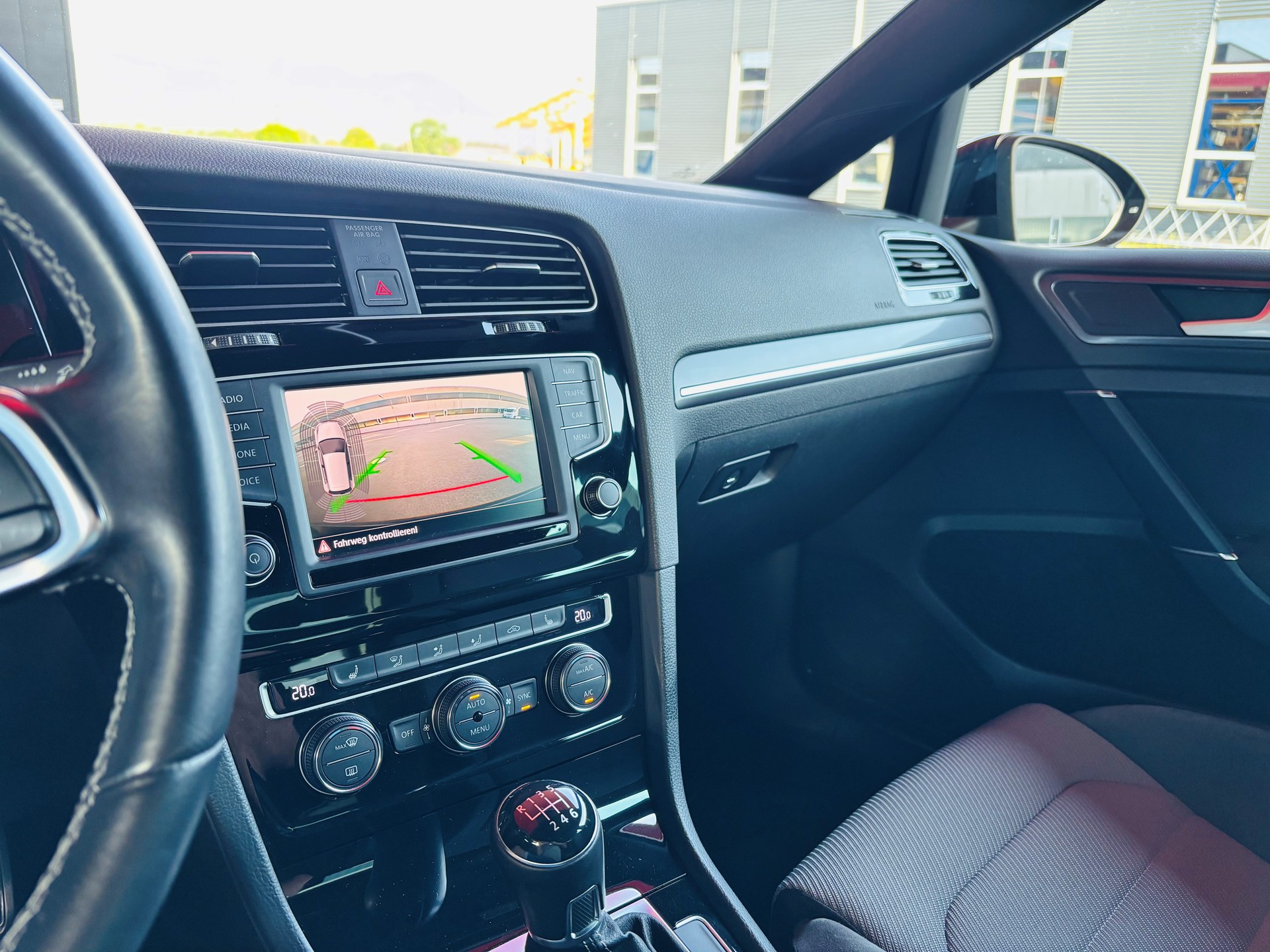 VW Golf 1.4 TSI Lounge RLine-image-13
