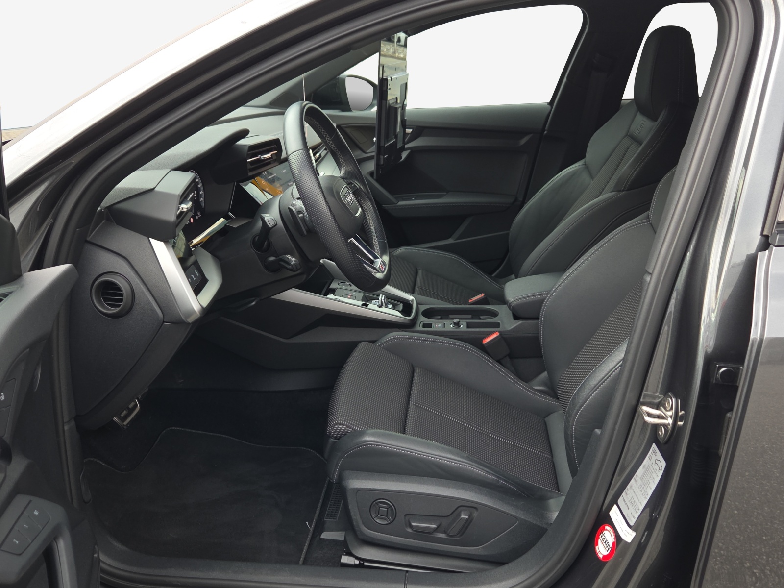 AUDI A3 Sportback 35 TFSI S line Attraction S-tronic-image-7