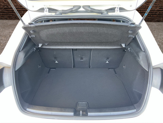 MERCEDES-BENZ A 180 Night Star-image-6