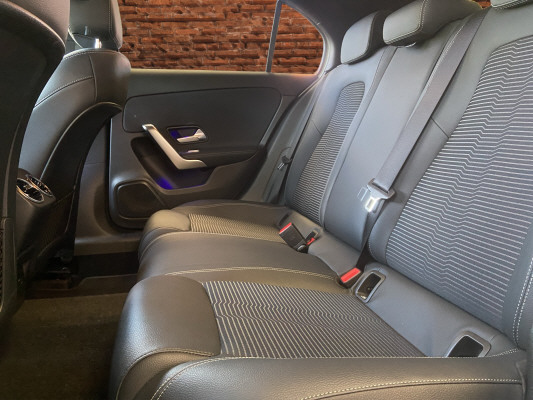 MERCEDES-BENZ A 180 Night Star-image-12