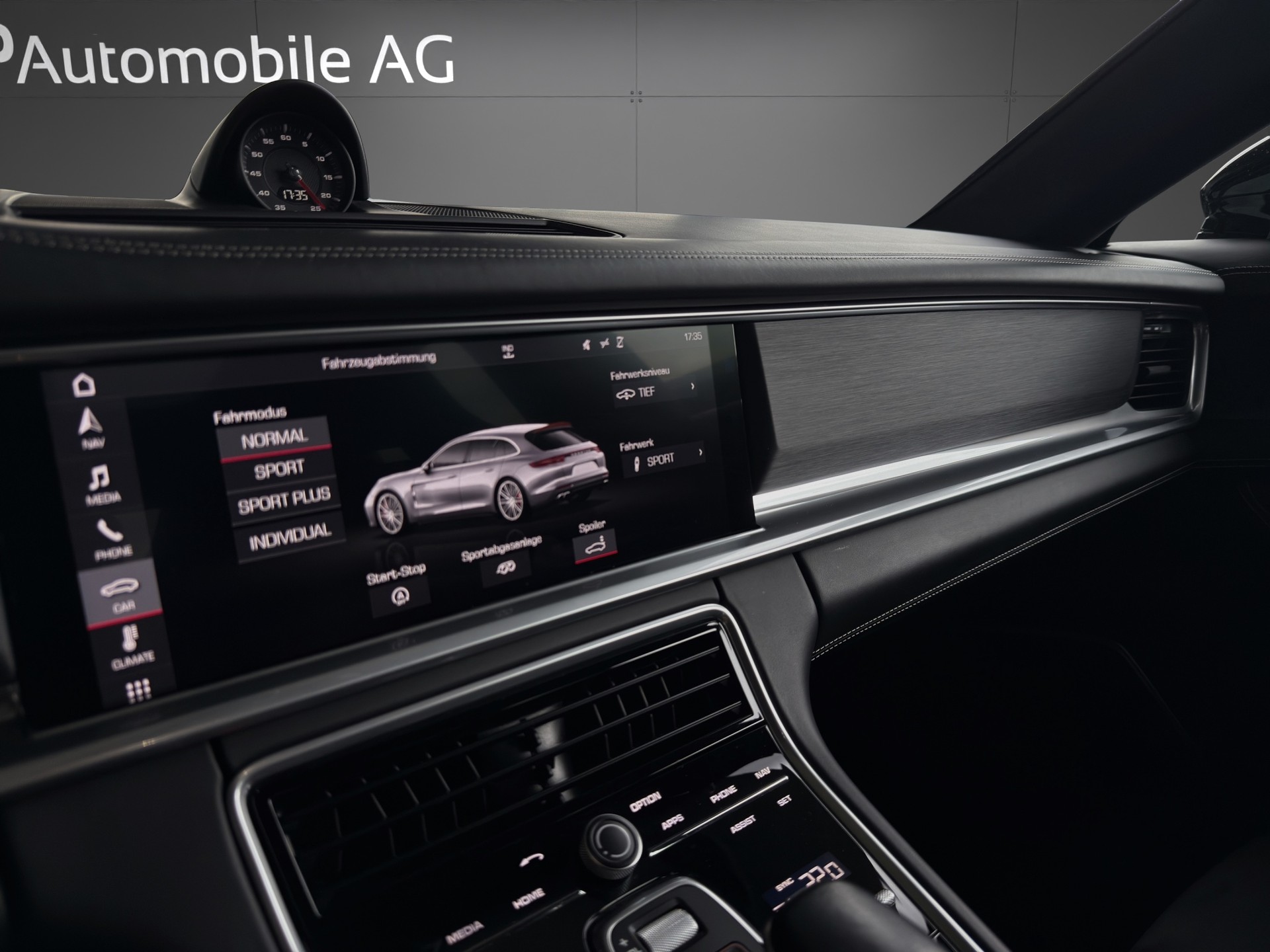 PORSCHE Panamera GTS Sport Turismo PDK-image-12