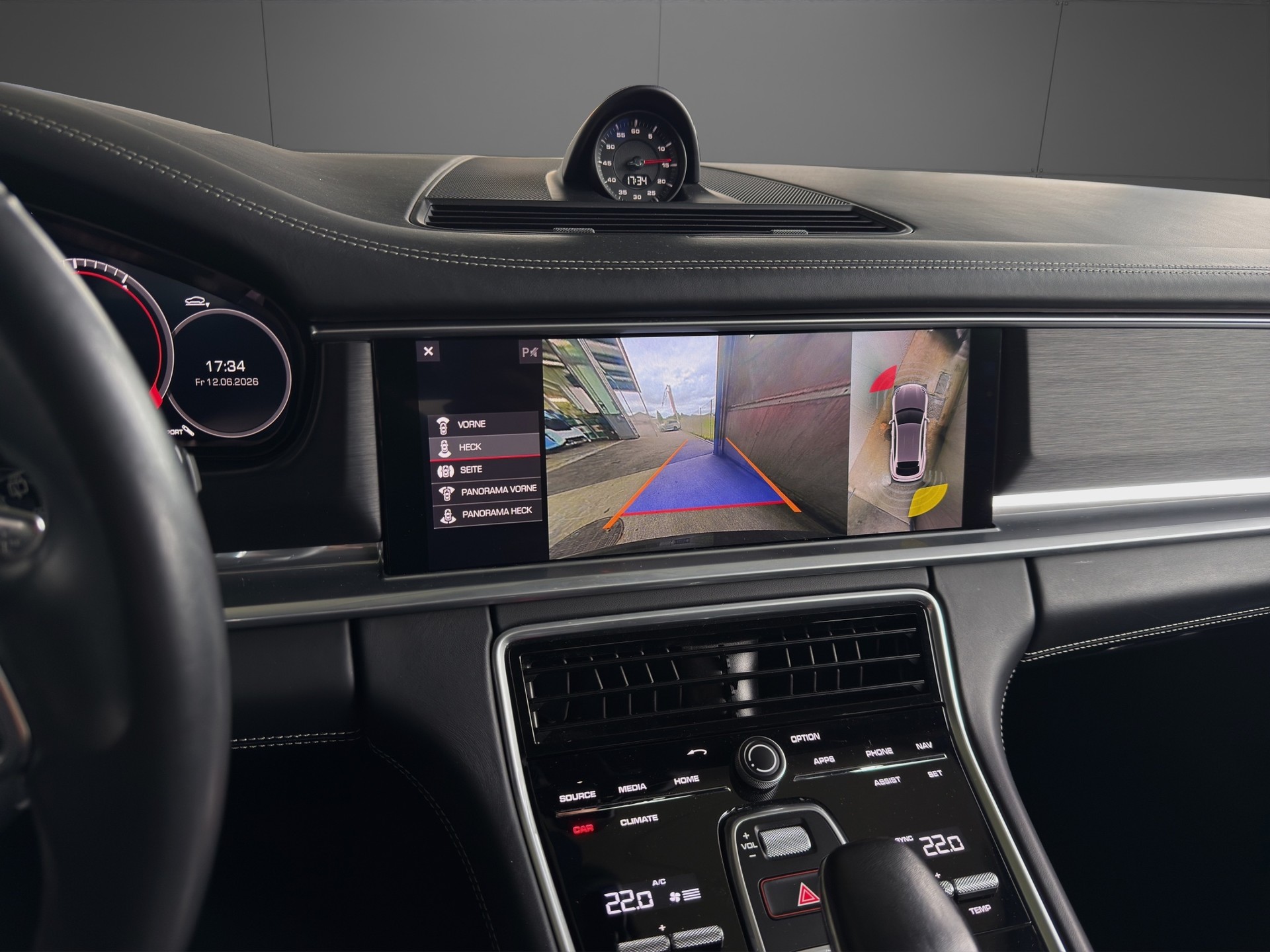 PORSCHE Panamera GTS Sport Turismo PDK-image-13