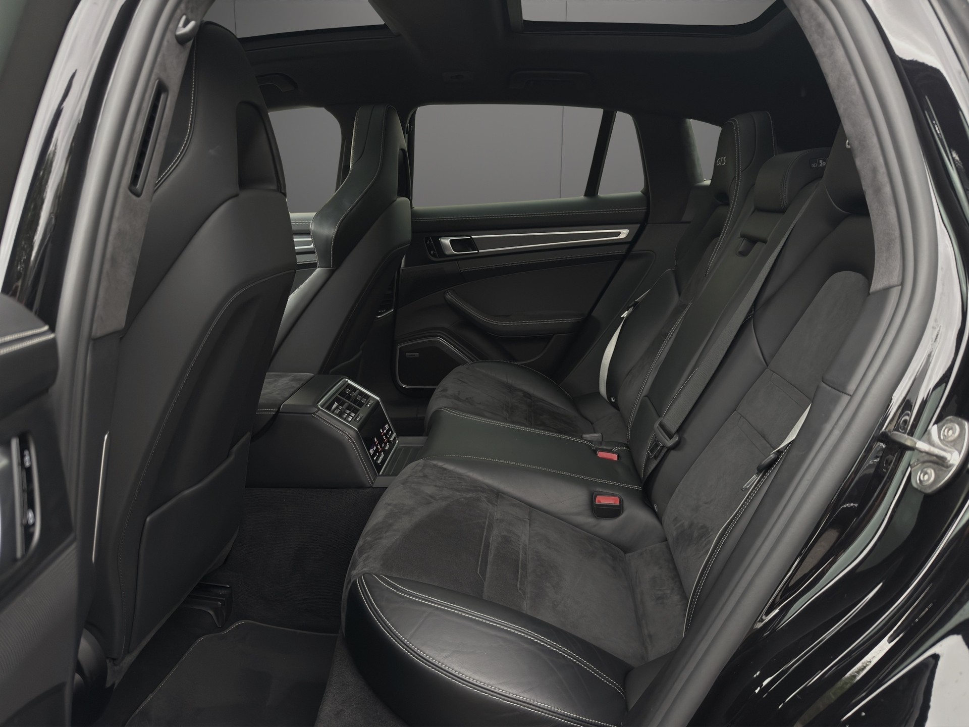 PORSCHE Panamera GTS Sport Turismo PDK-image-7