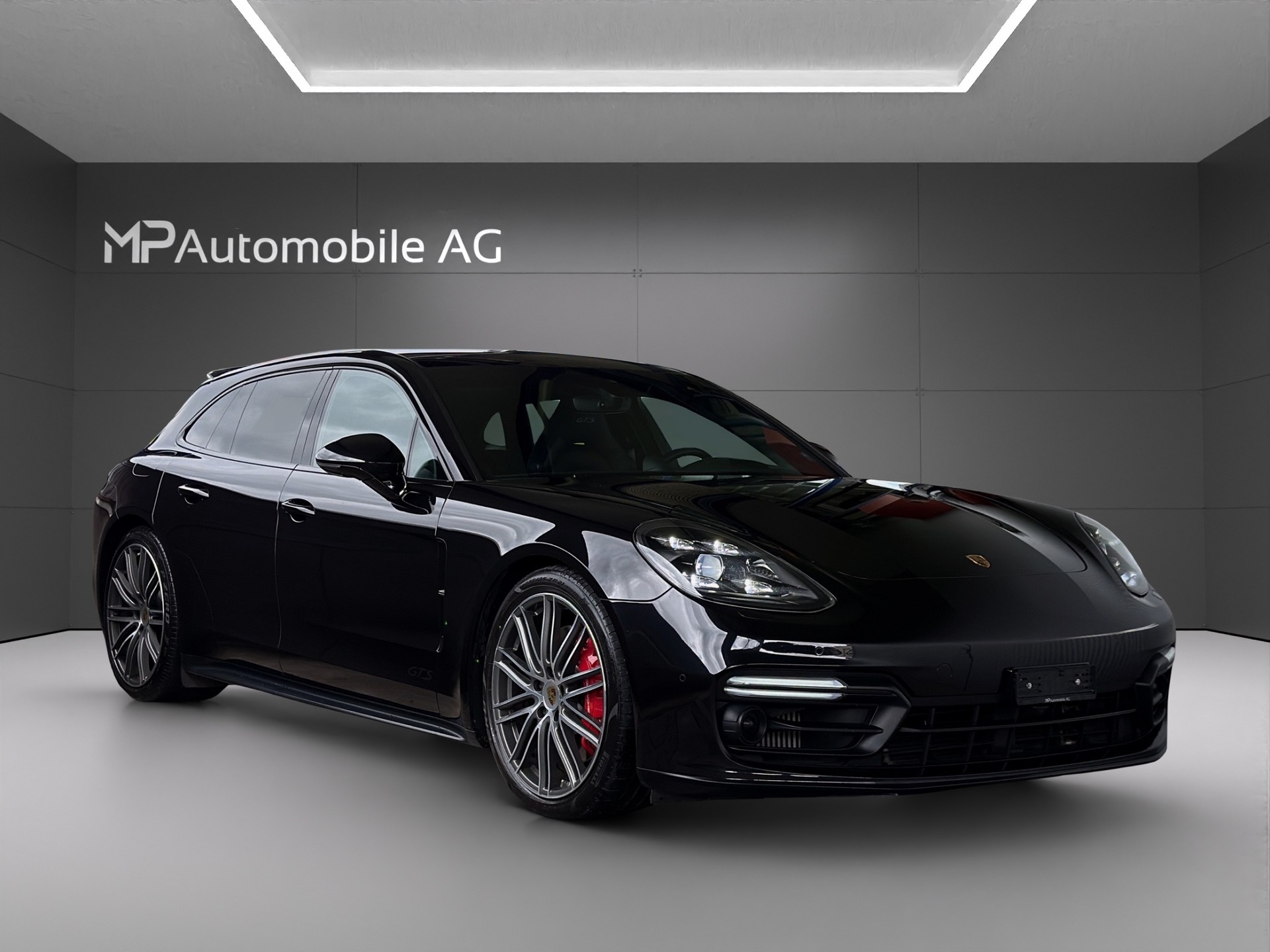 PORSCHE Panamera GTS Sport Turismo PDK-image-1