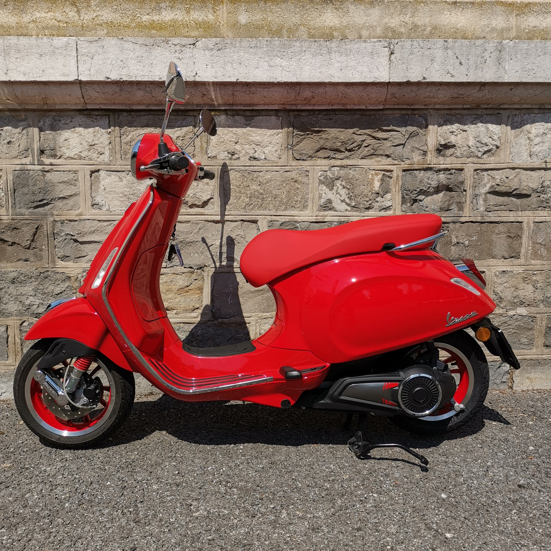 PIAGGIO Vespa Primavera Elettrica E5+ 70km/h-showroom-element-2