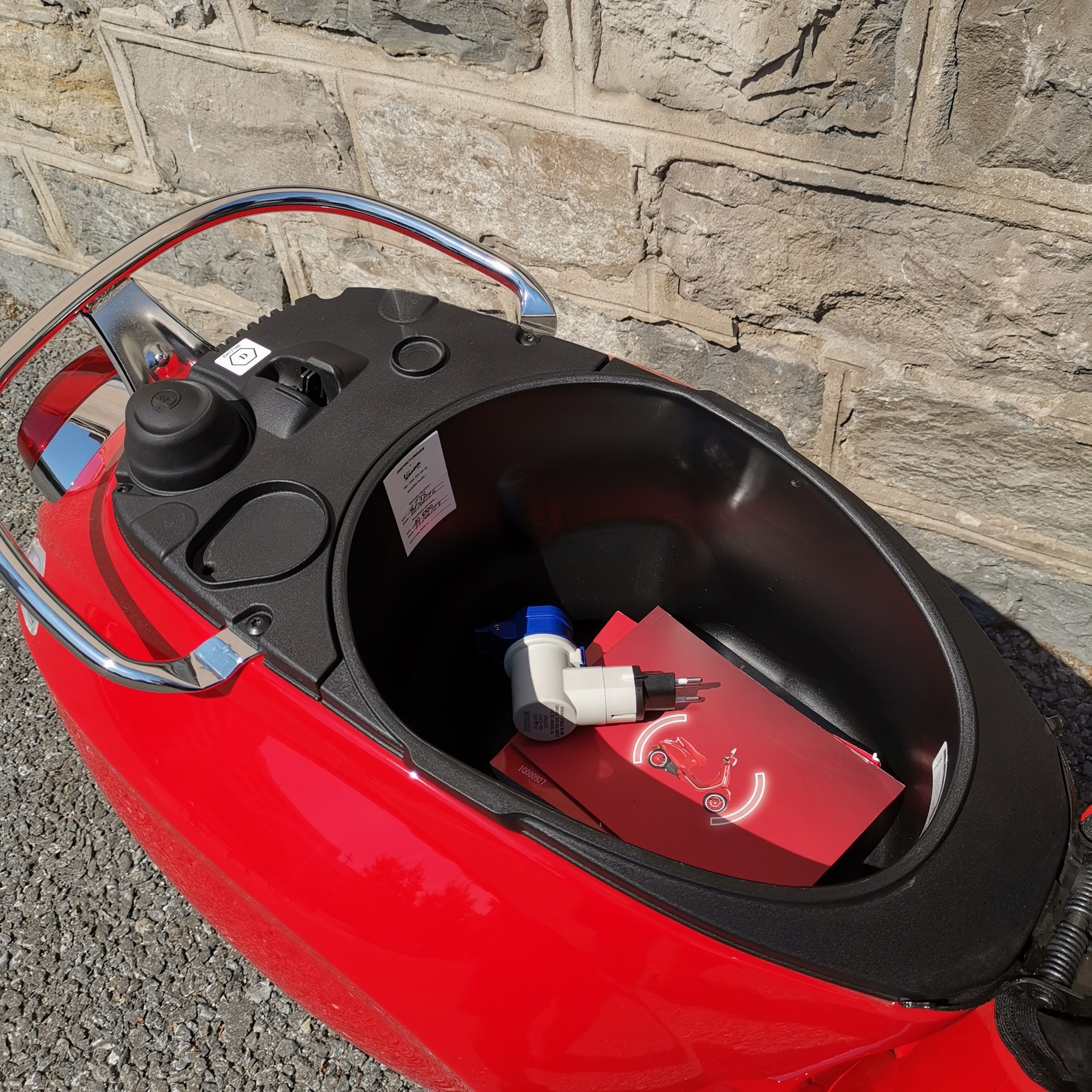 PIAGGIO Vespa Primavera Elettrica E5+ 70km/h-image-8
