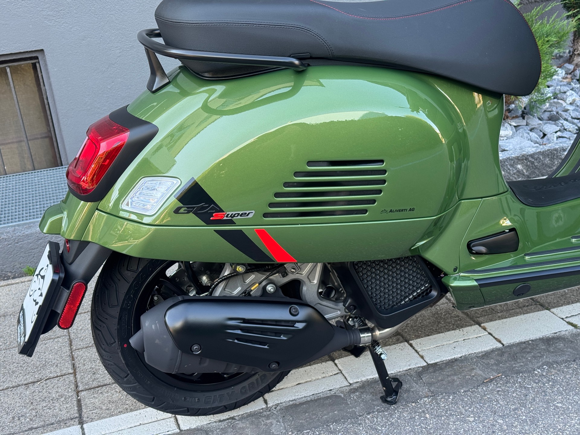PIAGGIO Vespa GTS 125 Super RST Euro 5+-image-13