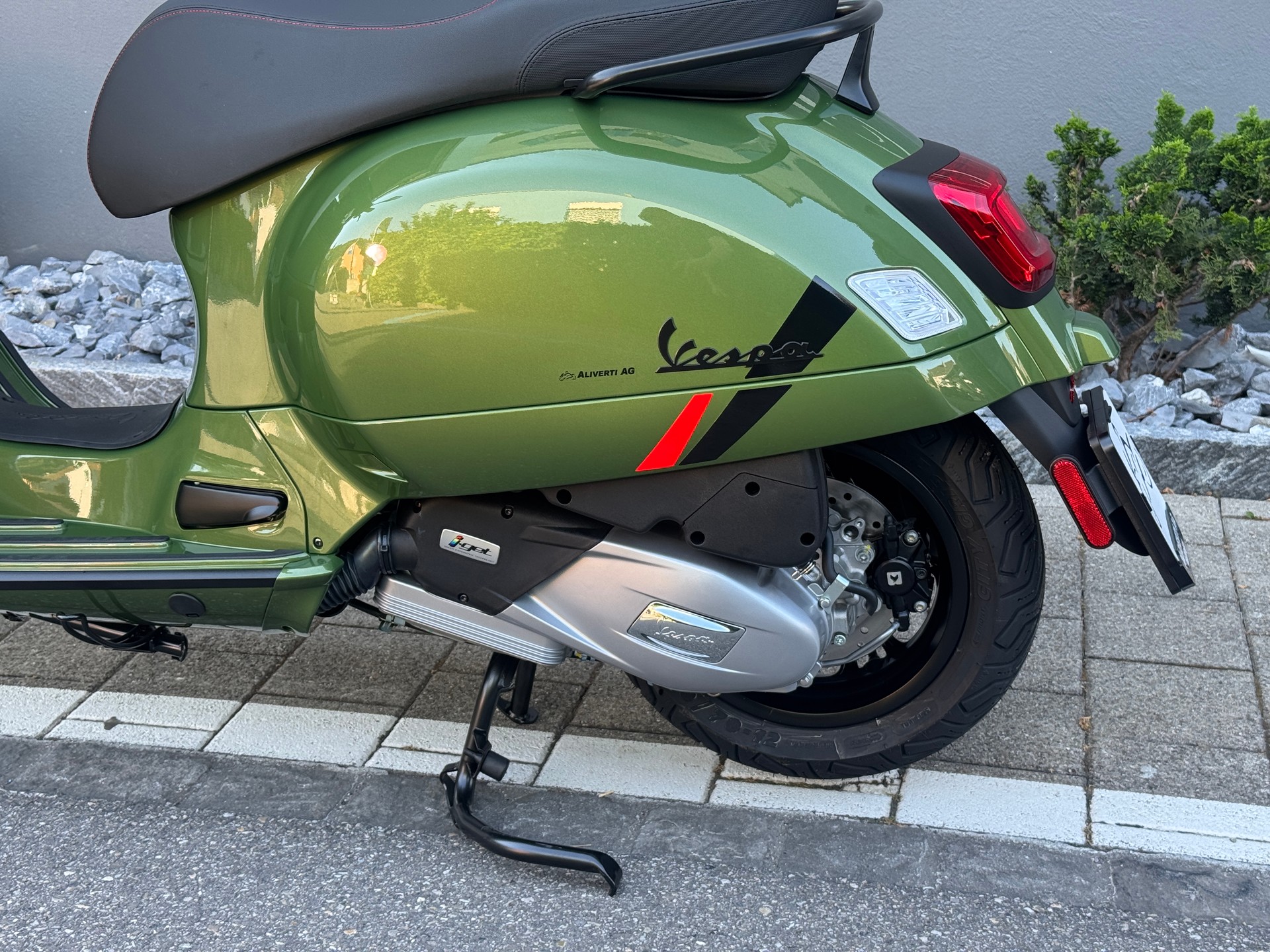 PIAGGIO Vespa GTS 125 Super RST Euro 5+-image-4