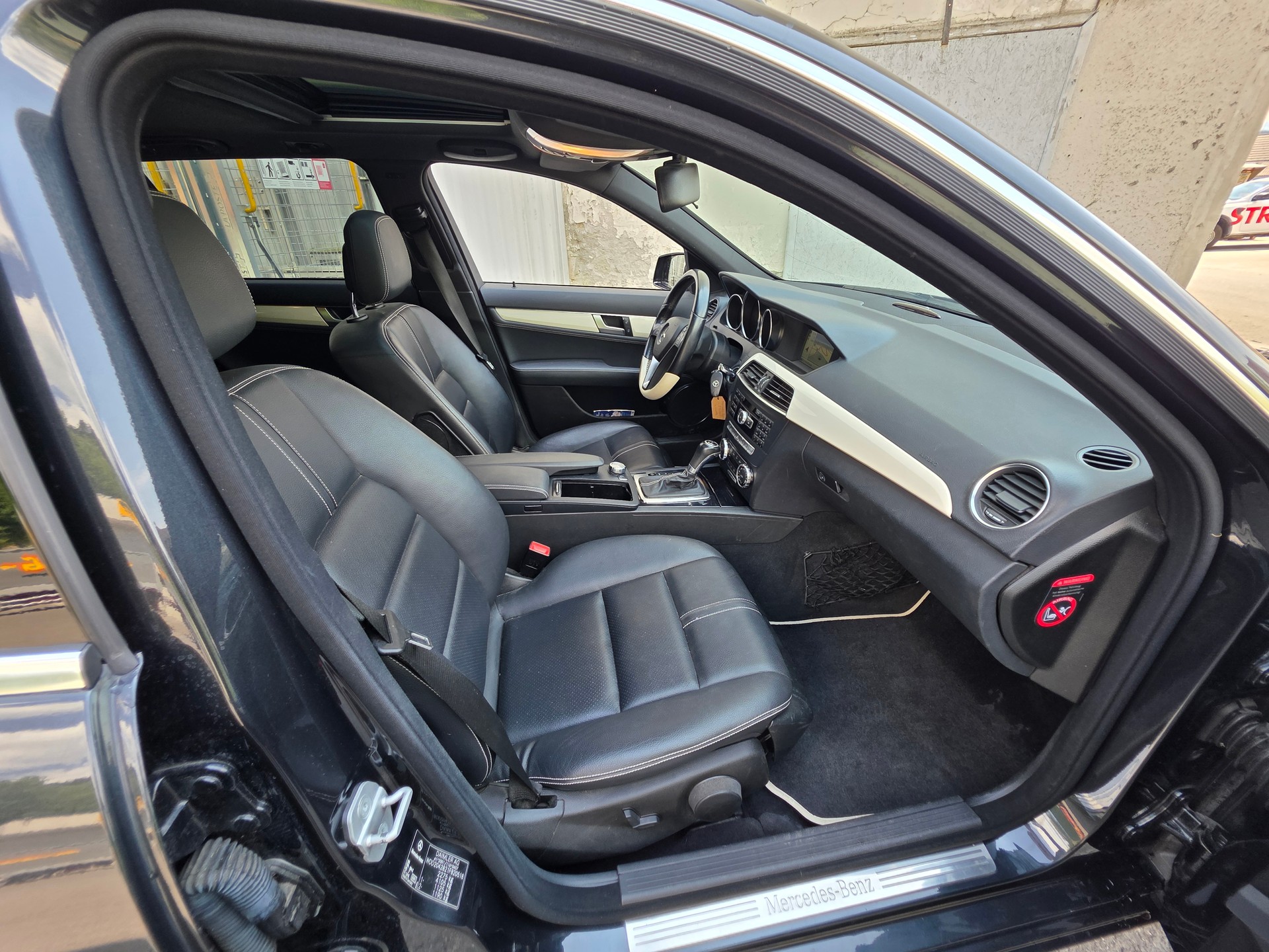 MERCEDES-BENZ C 250 CDI 4Matic 7G-Tronic-image-21