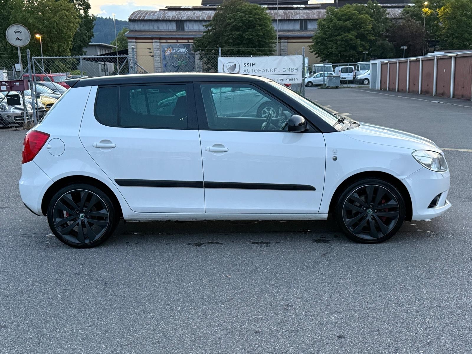 SKODA Fabia 1.4 TSI VRS DSG-image-3