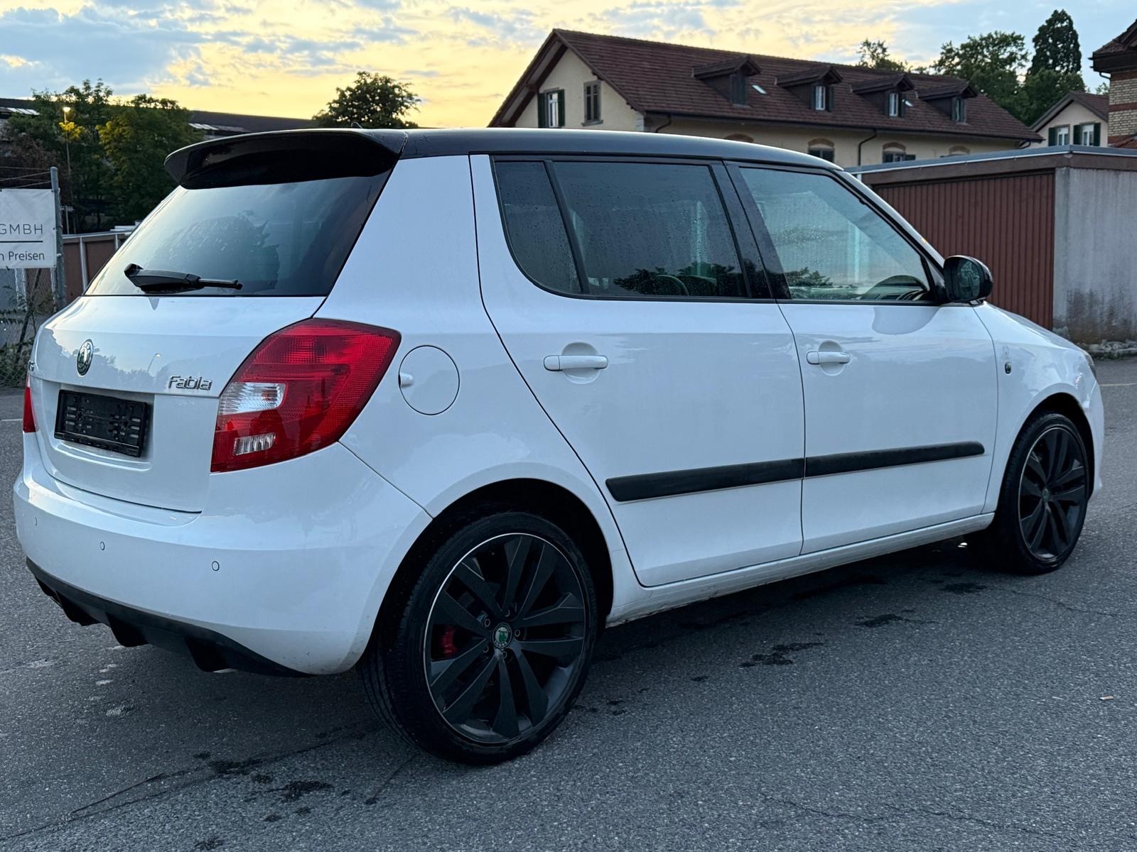 SKODA Fabia 1.4 TSI VRS DSG-image-4