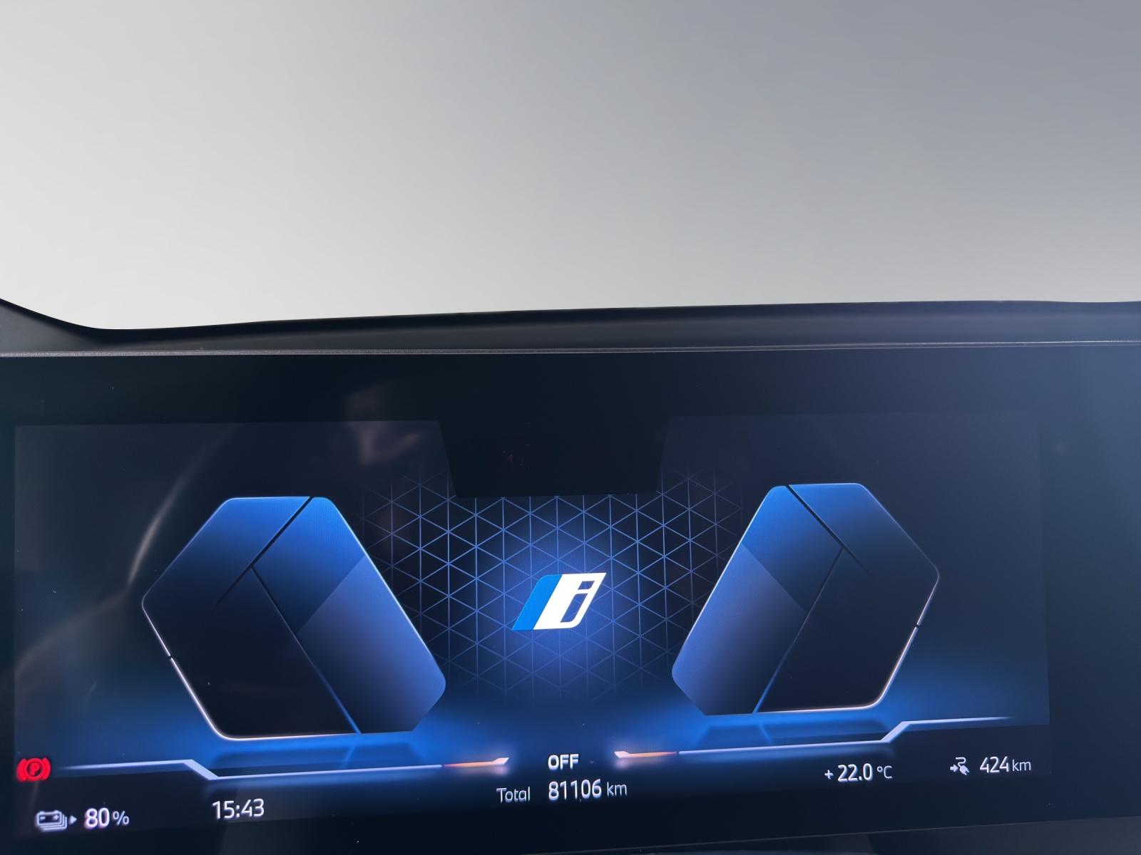 BMW iX xDrive50-image-7