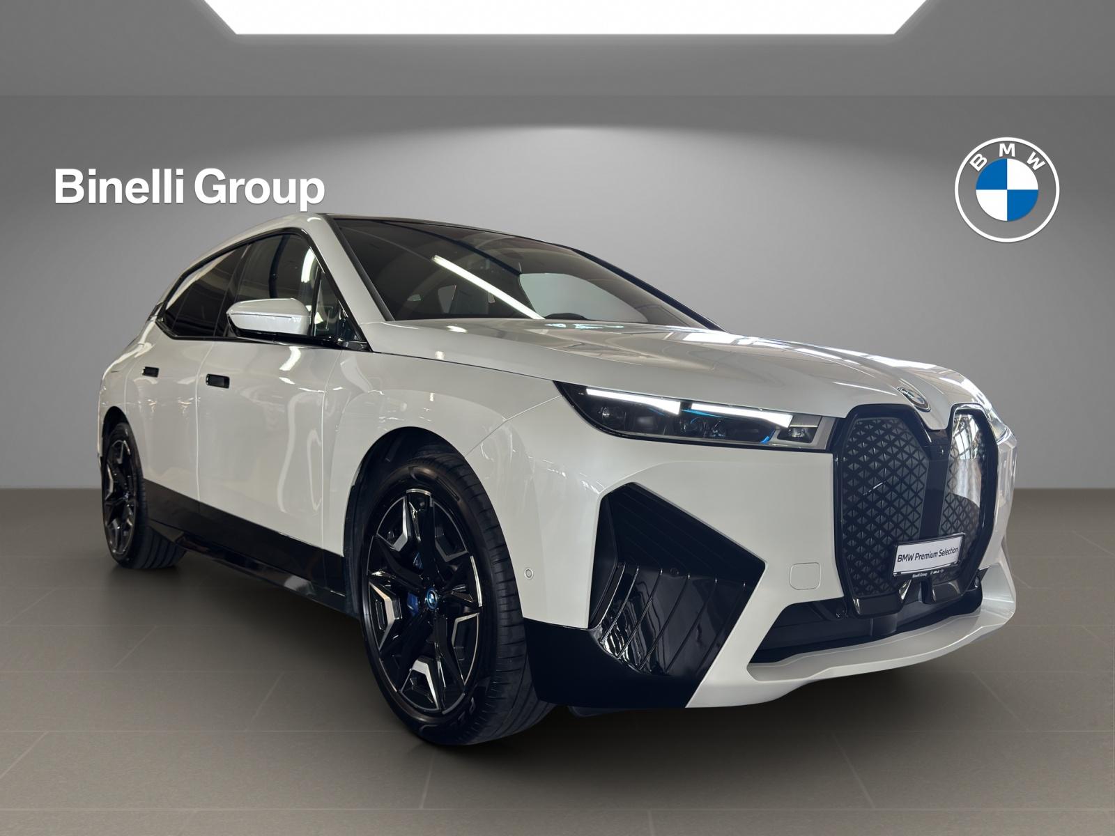 BMW iX xDrive50-image-18