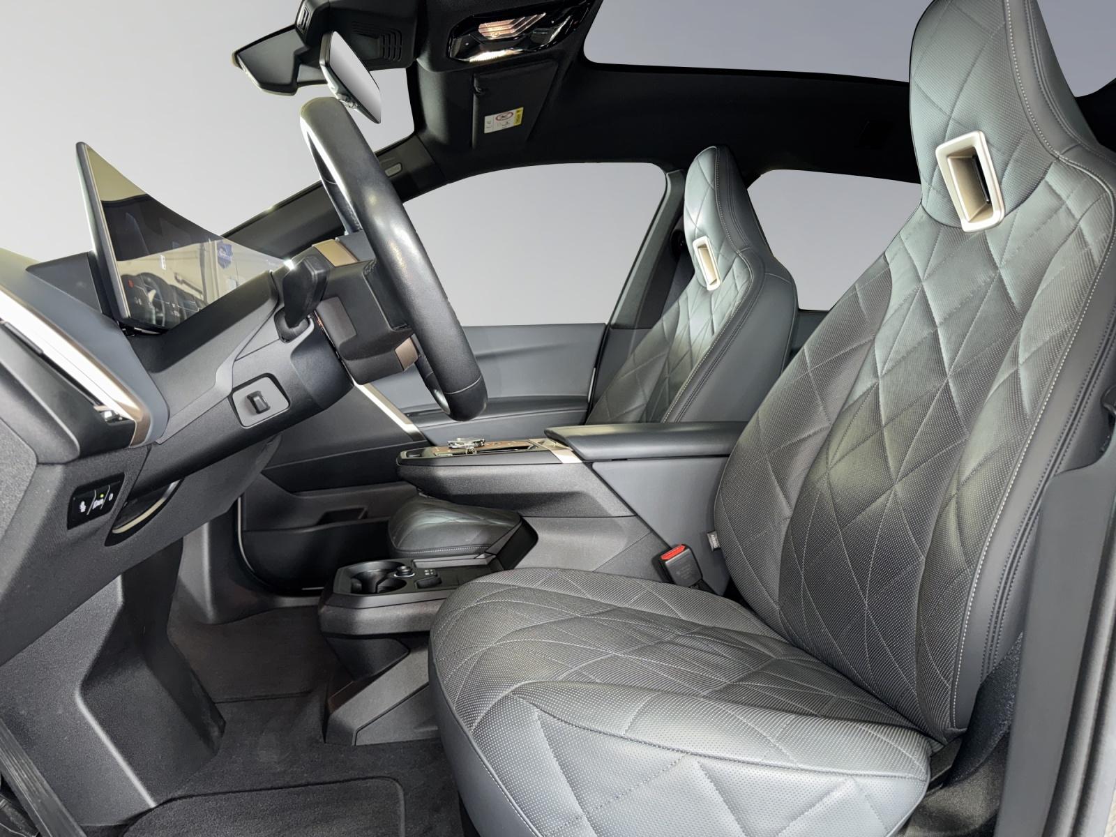 BMW iX xDrive50-image-6
