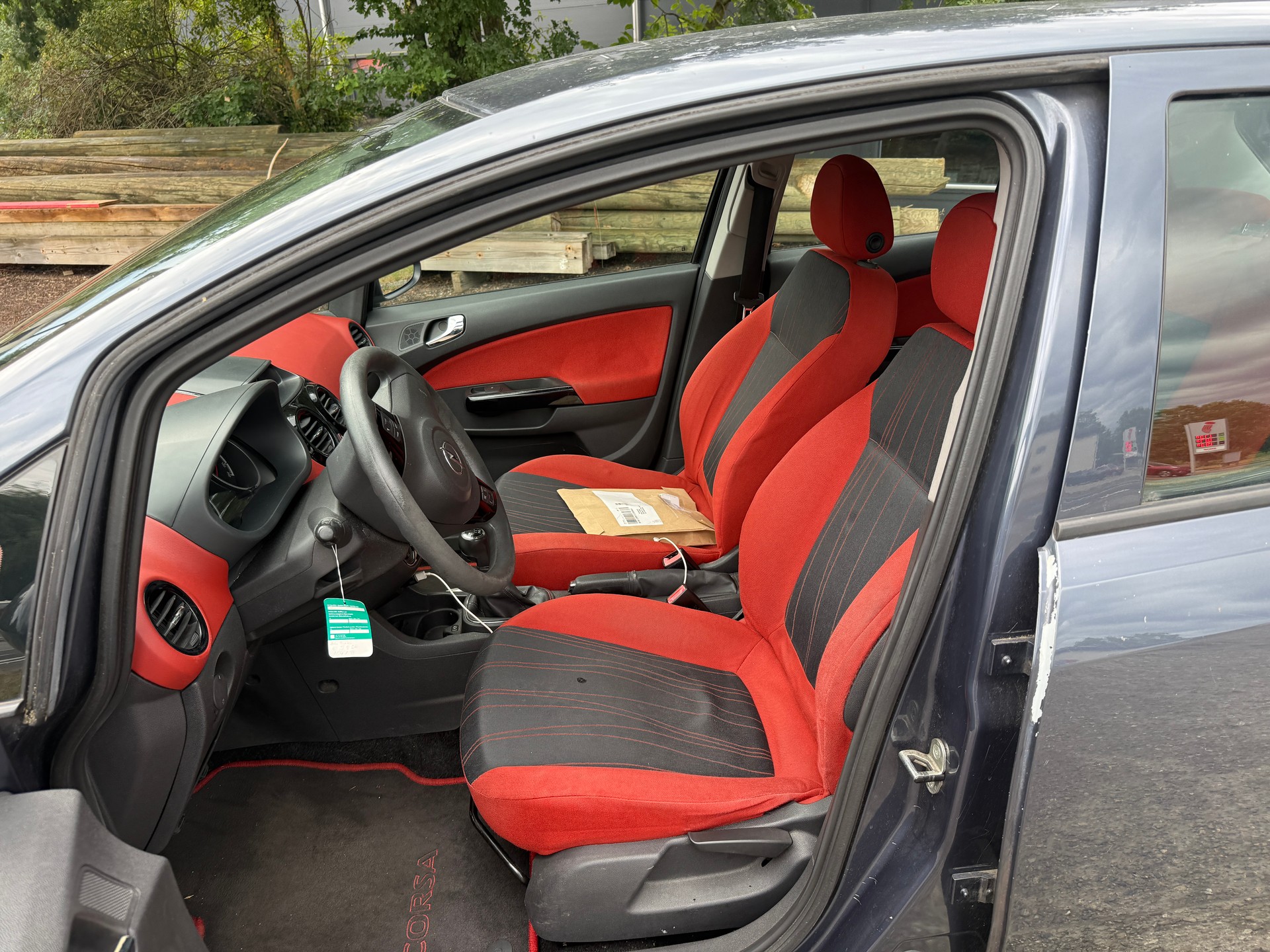 OPEL Corsa 1.4 TP Color Edition-image-9