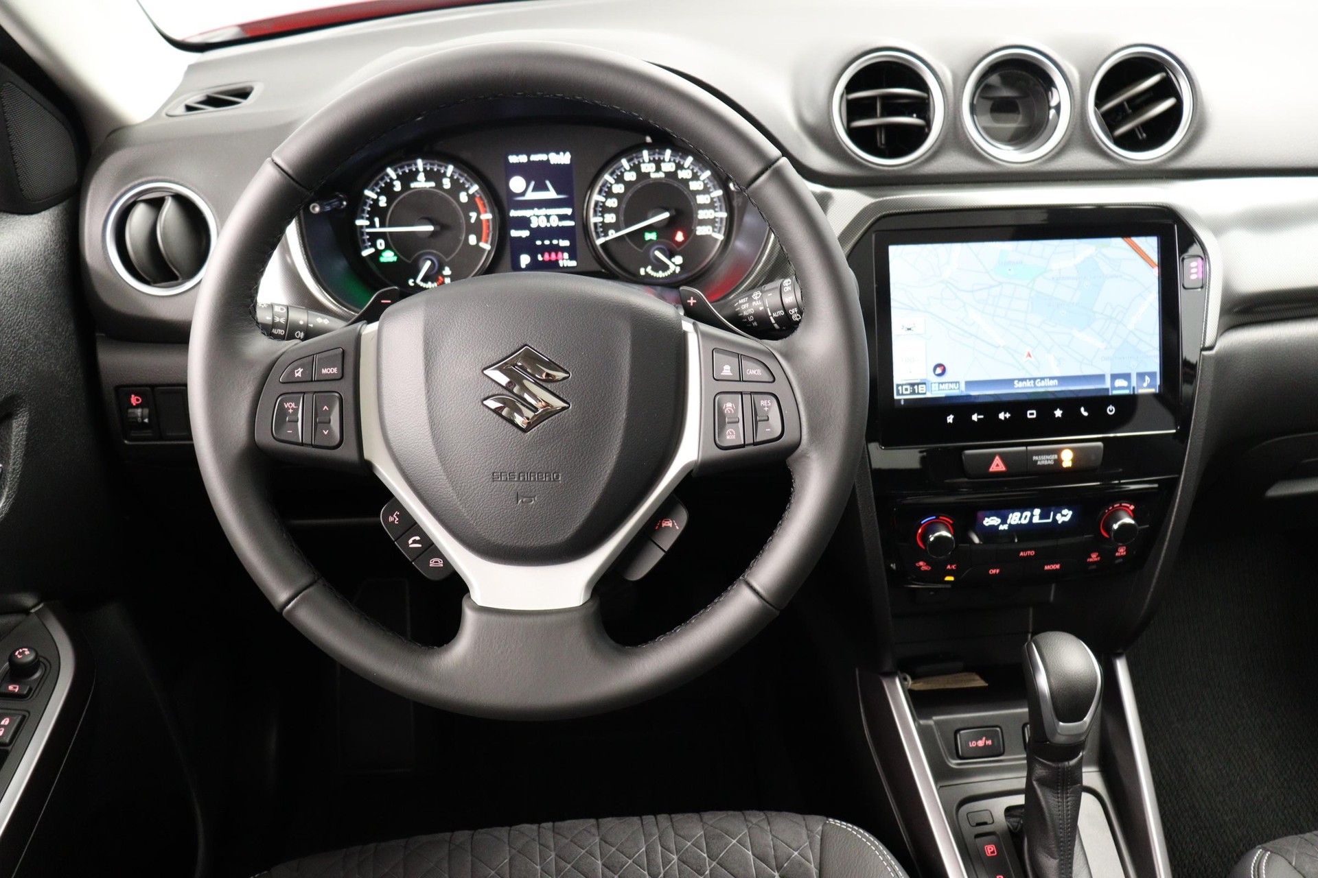 SUZUKI Vitara 1.5 Compact Top Hybrid 4x4-image-4
