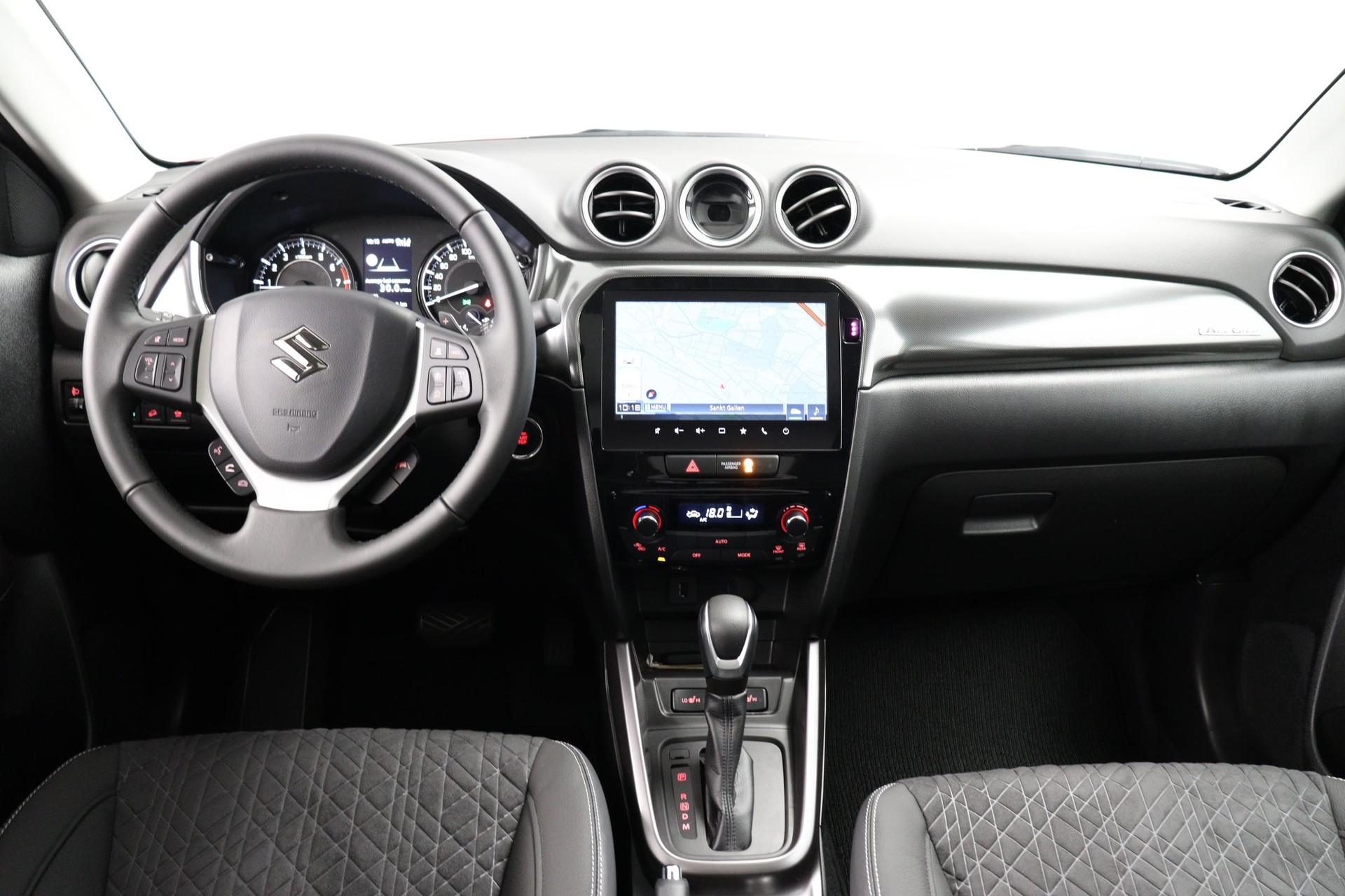 SUZUKI Vitara 1.5 Compact Top Hybrid 4x4-image-9
