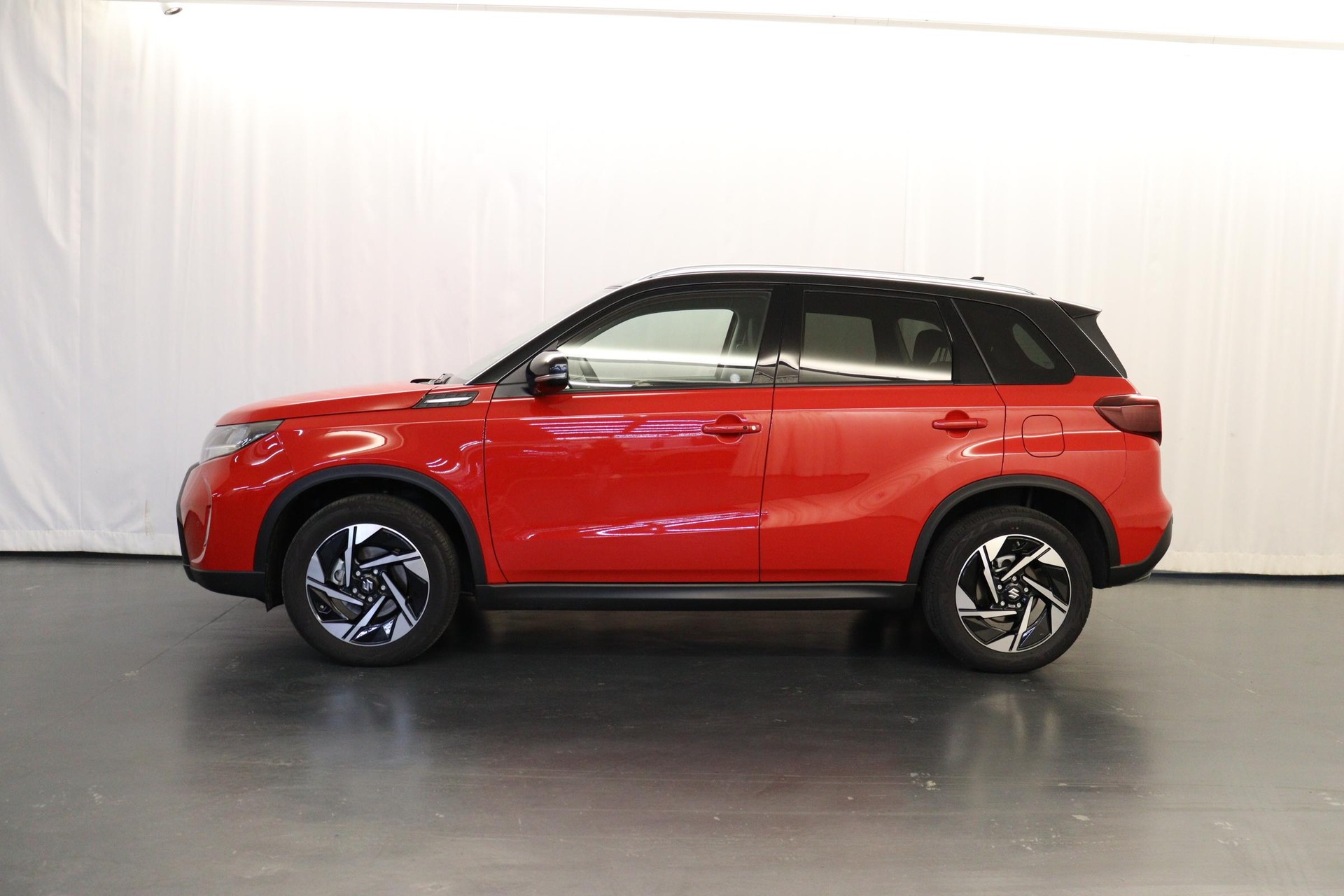 SUZUKI Vitara 1.5 Compact Top Hybrid 4x4-image-2