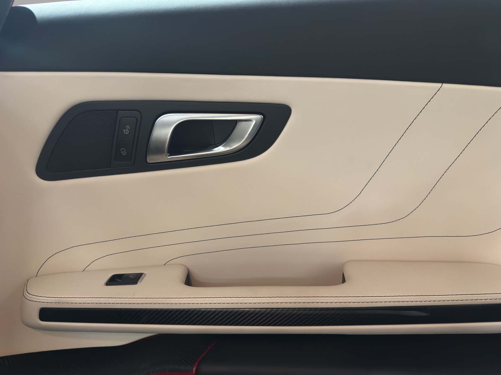 MERCEDES-BENZ SLS 63 AMG Speedshift-image-12