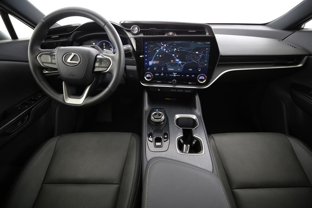 LEXUS RZ 450e Comfort-image-7