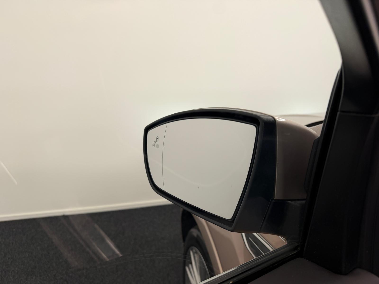 FORD Kuga 2.0 TDCi 180 Vignale FPS-image-18