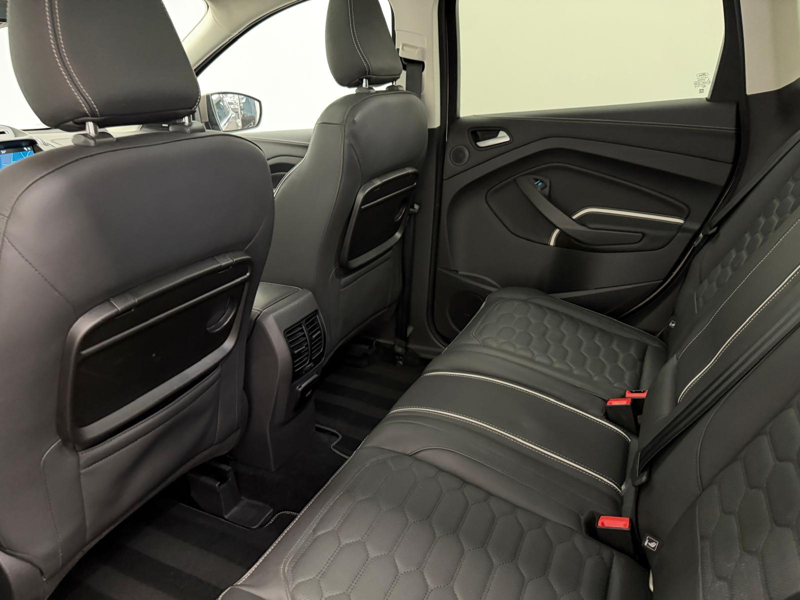 FORD Kuga 2.0 TDCi 180 Vignale FPS-image-13
