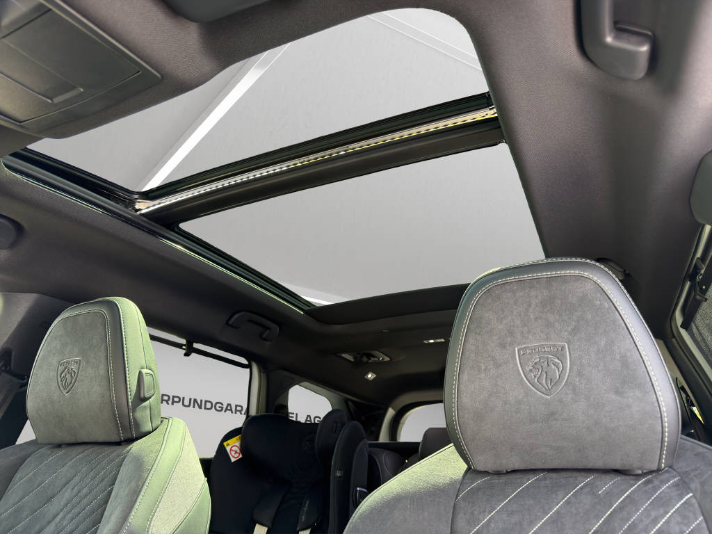 PEUGEOT 5008 1.2 Hybrid GT Exclusive-image-8