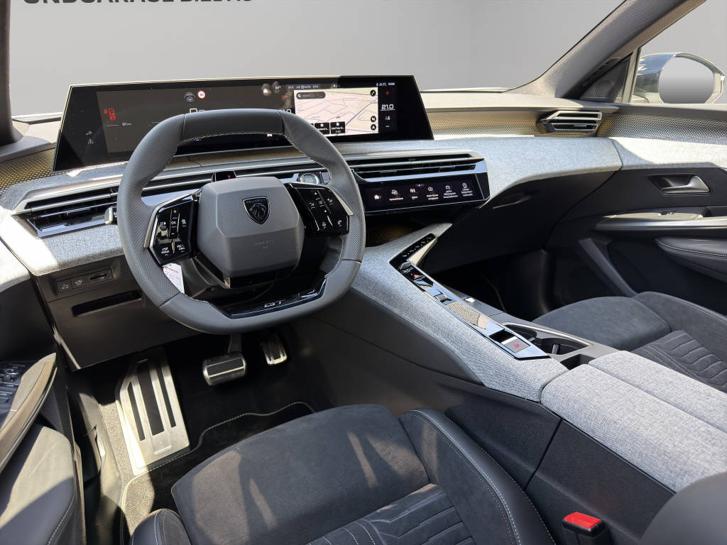 PEUGEOT 5008 1.2 Hybrid GT Exclusive-image-5