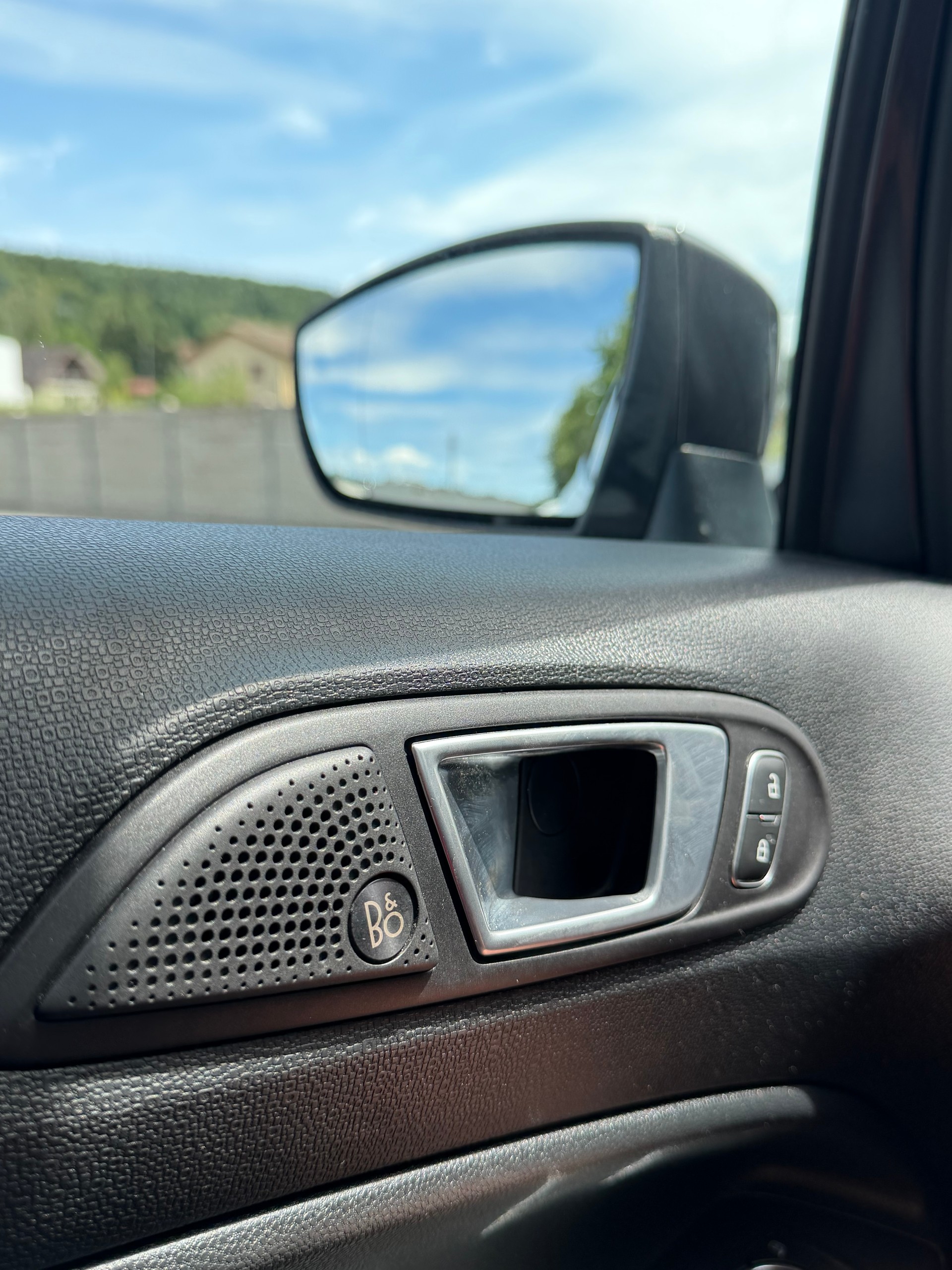 FORD EcoSport 1.0 SCTi Titanium Automat-image-8