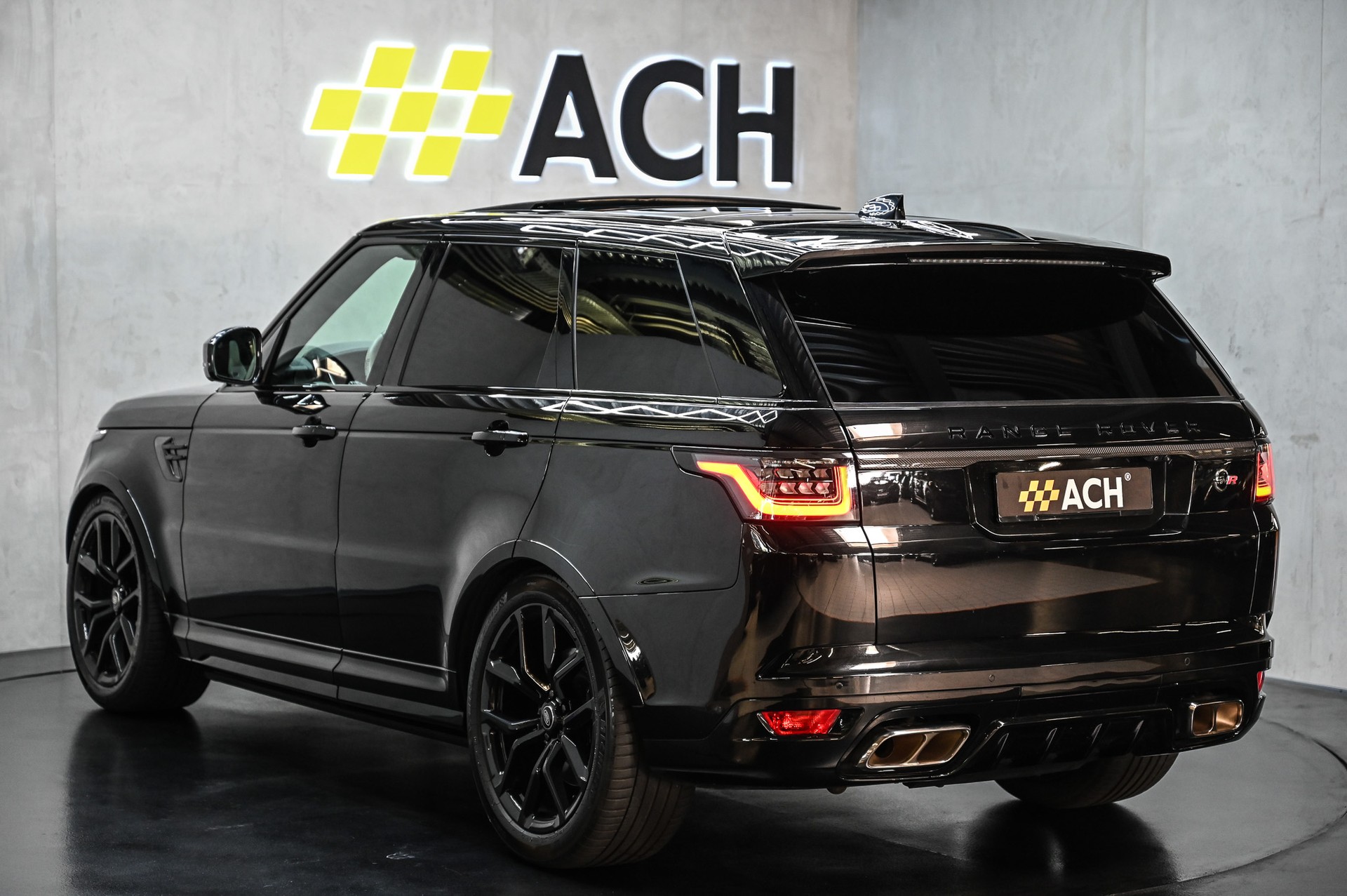 LAND ROVER Range Rover Sport 5.0 V8 SC SVR-image-6