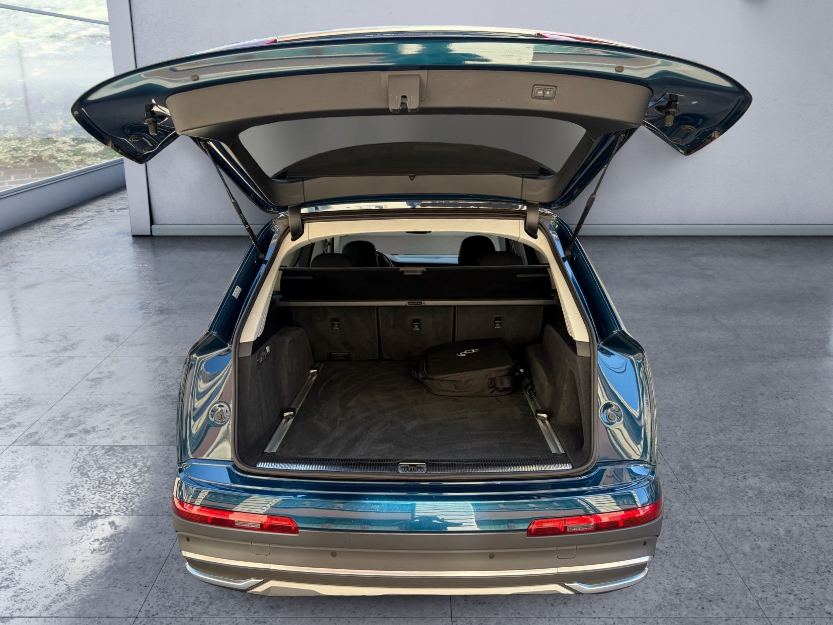 AUDI Q7 55 TFSI e quattro PHEV tiptronic-image-14