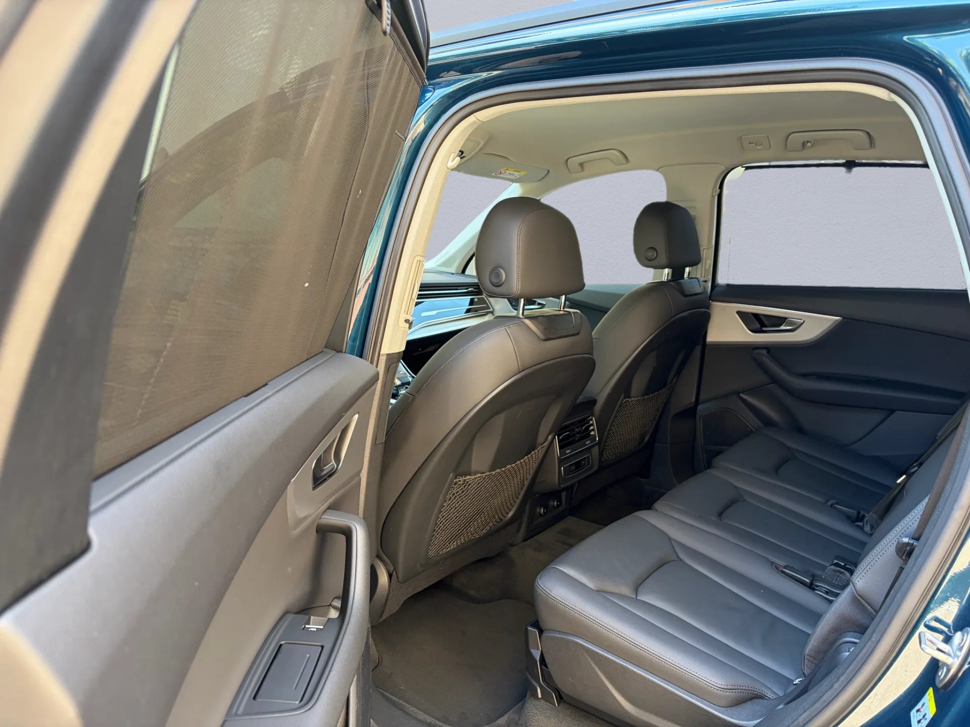 AUDI Q7 55 TFSI e quattro PHEV tiptronic-image-11