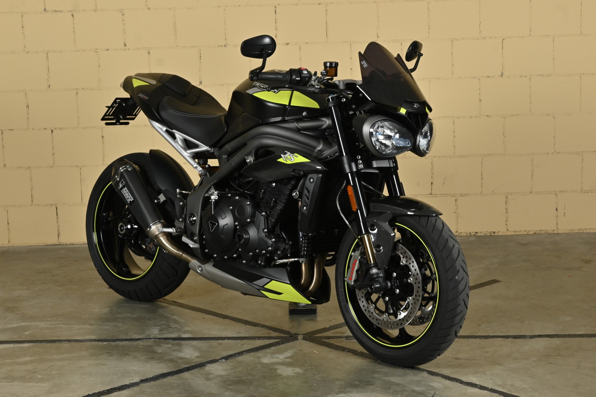 TRIUMPH Speed Triple RS 1050 ABS-showroom-element-1