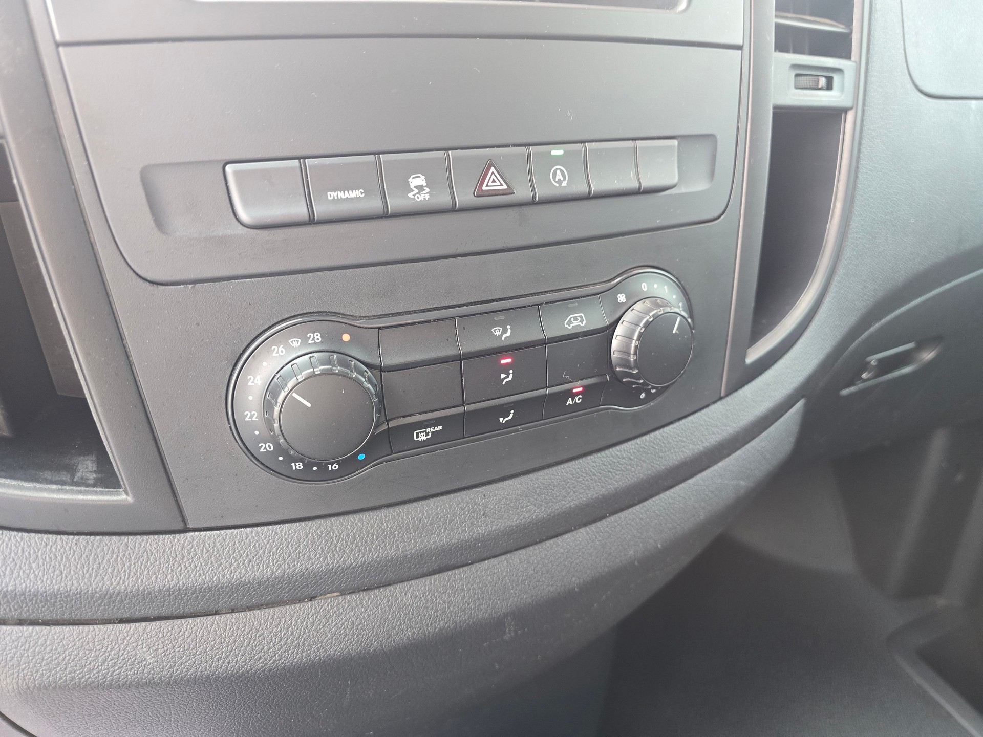 MERCEDES-BENZ Vito 114 CDI Lang 9G-Tronic 4M Base-image-13