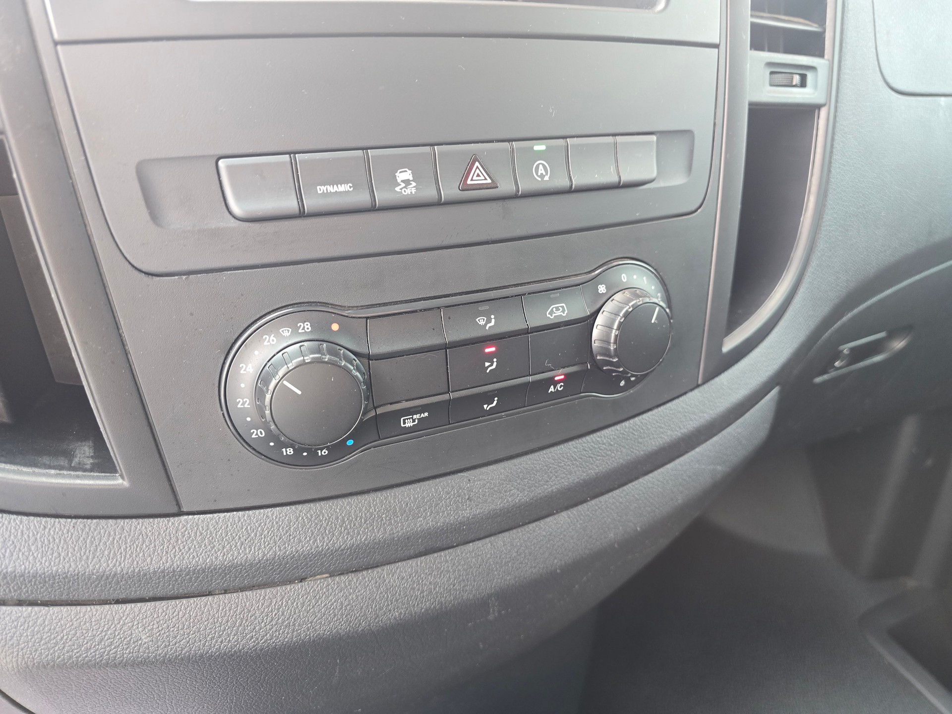 MERCEDES-BENZ Vito 114 CDI Lang 9G-Tronic 4M Base-image-13