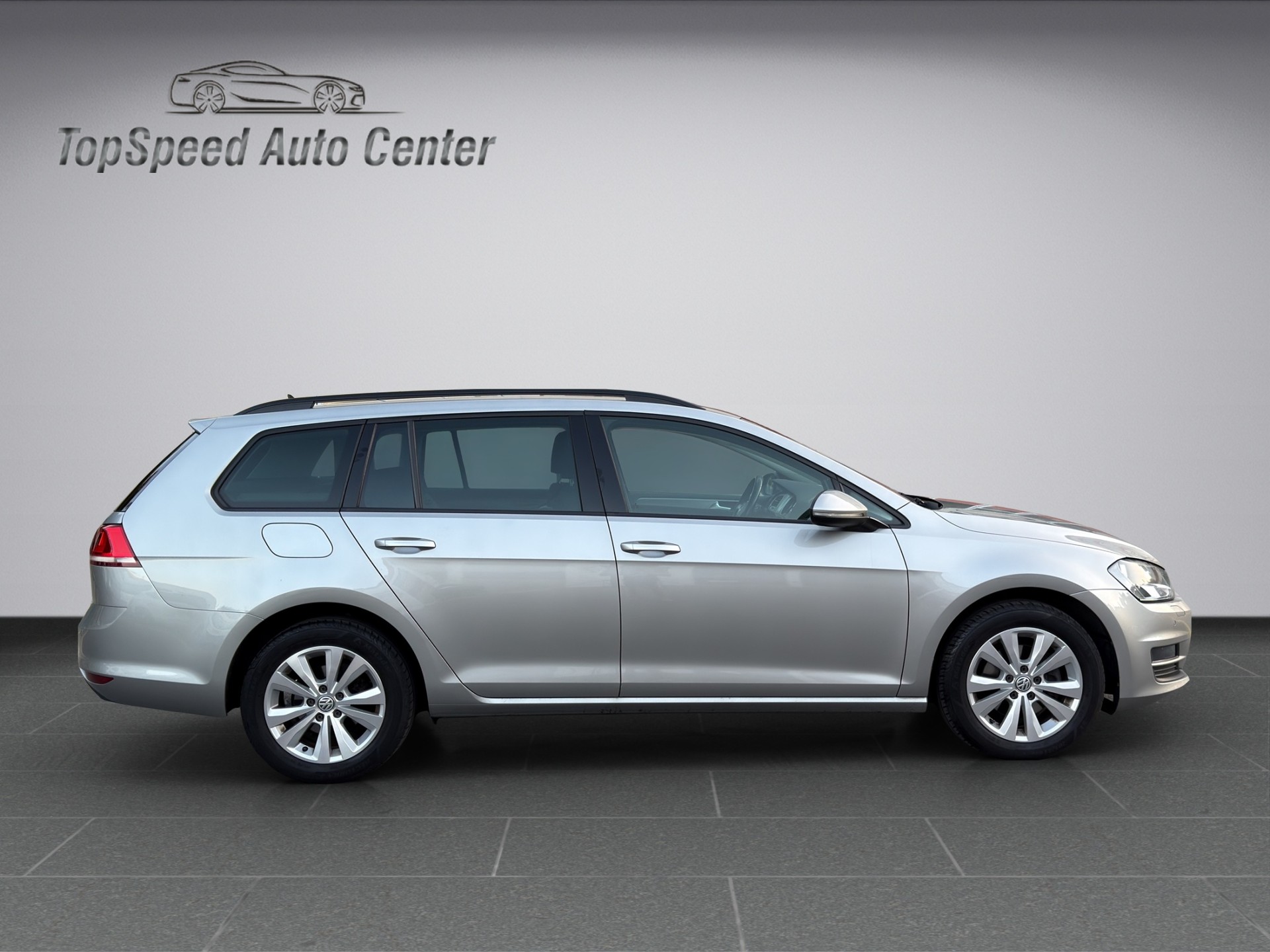 VW Golf Variant 1.6 TDI Comfortline DSG-image-5