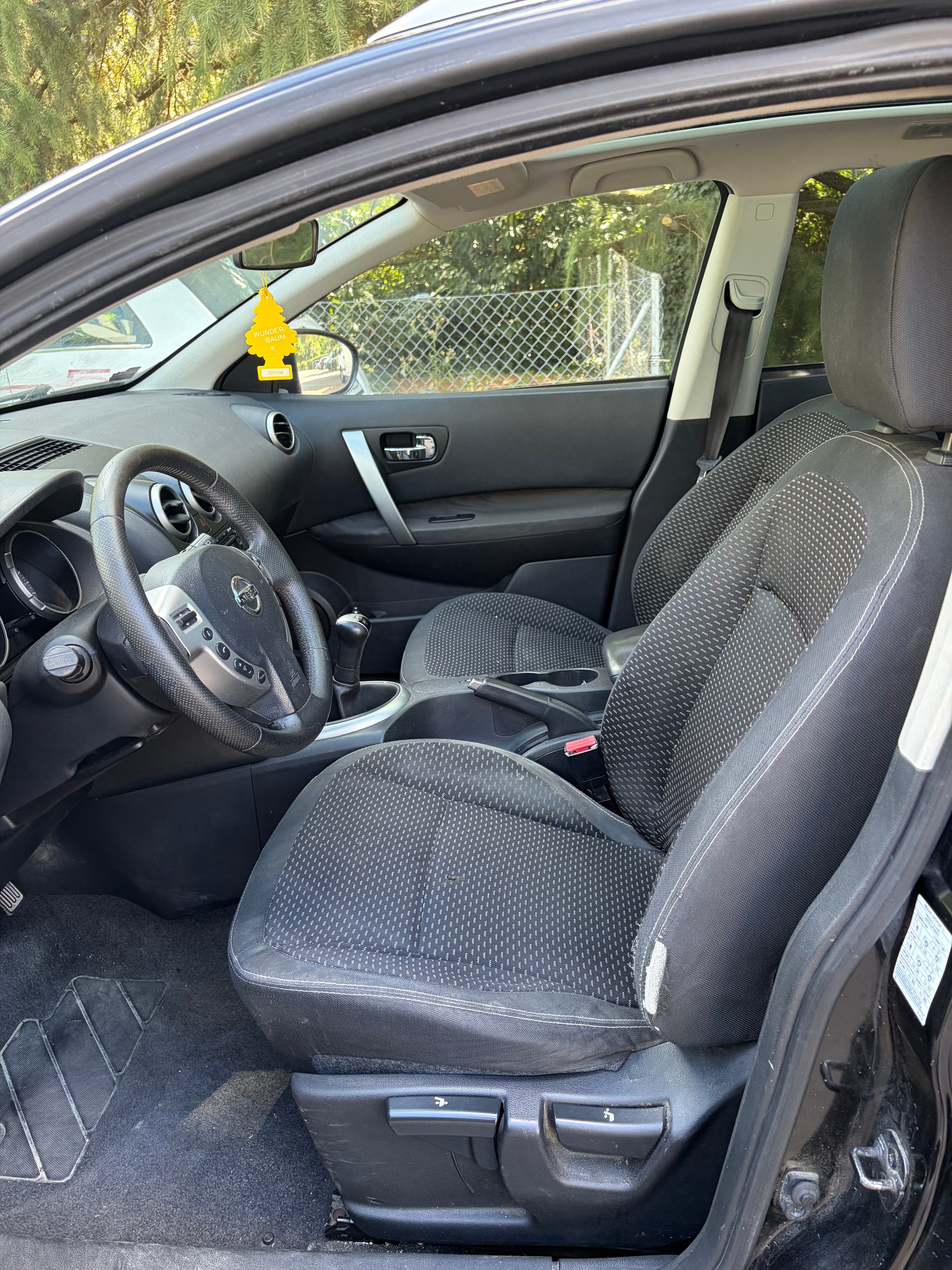 NISSAN Qashqai +2 1.6 acenta-image-6