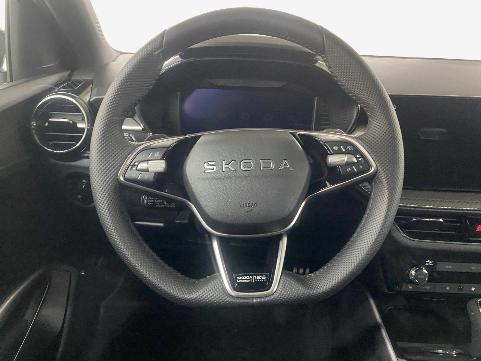 SKODA Fabia 1.5 TSI Motorsport DSG-image-9