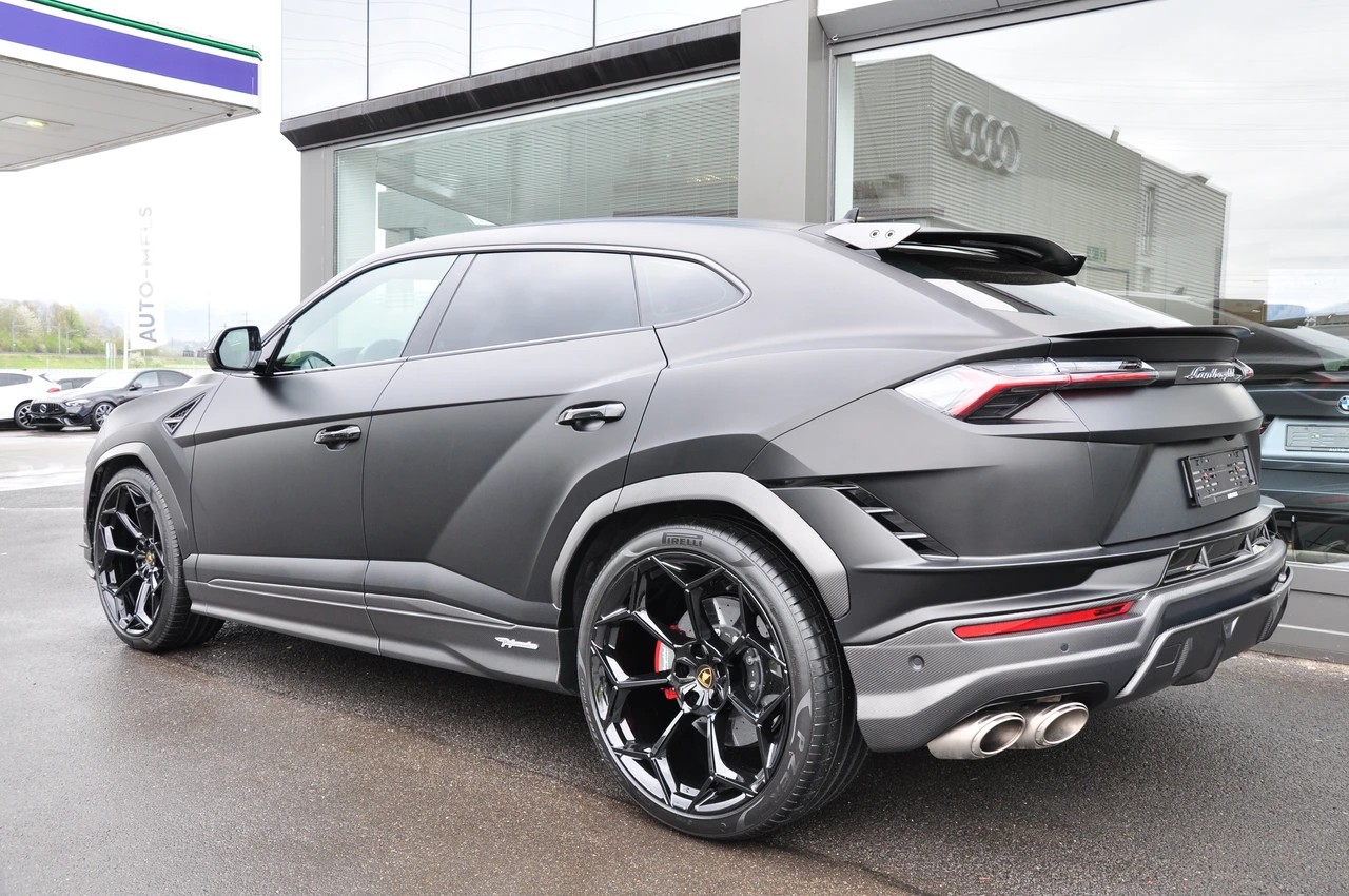 LAMBORGHINI Urus E-Gear PERFORMANTE-image-4