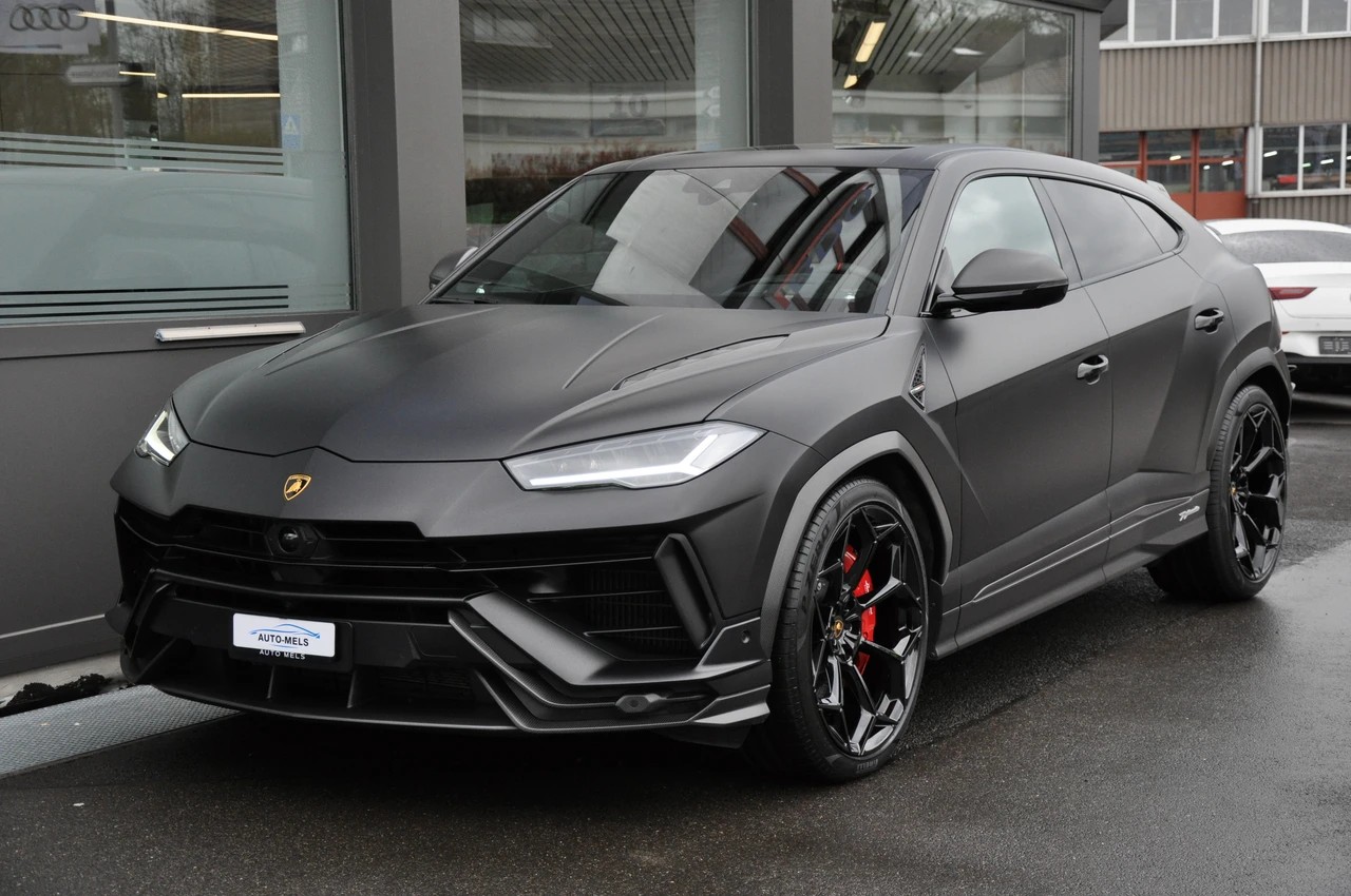 LAMBORGHINI Urus E-Gear PERFORMANTE-image-1