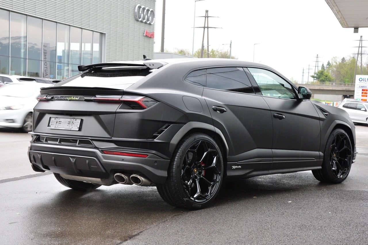 LAMBORGHINI Urus E-Gear PERFORMANTE-image-7