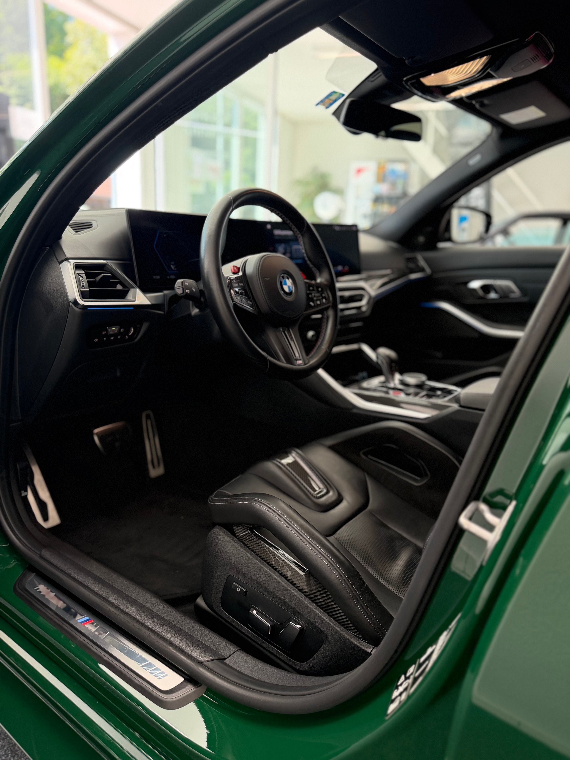 BMW M3 Competition xDrive-image-8