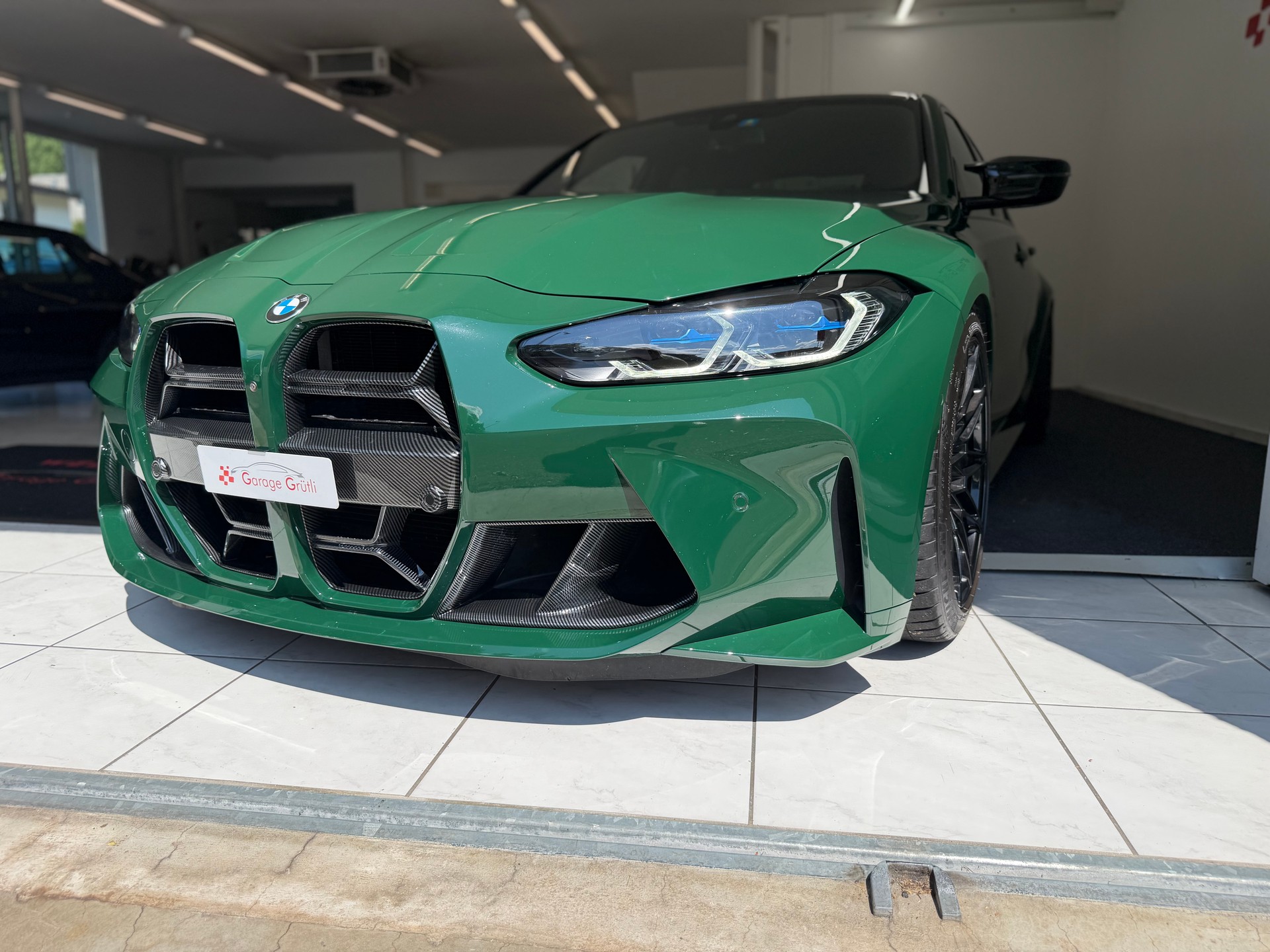 BMW M3 Competition xDrive-image-31