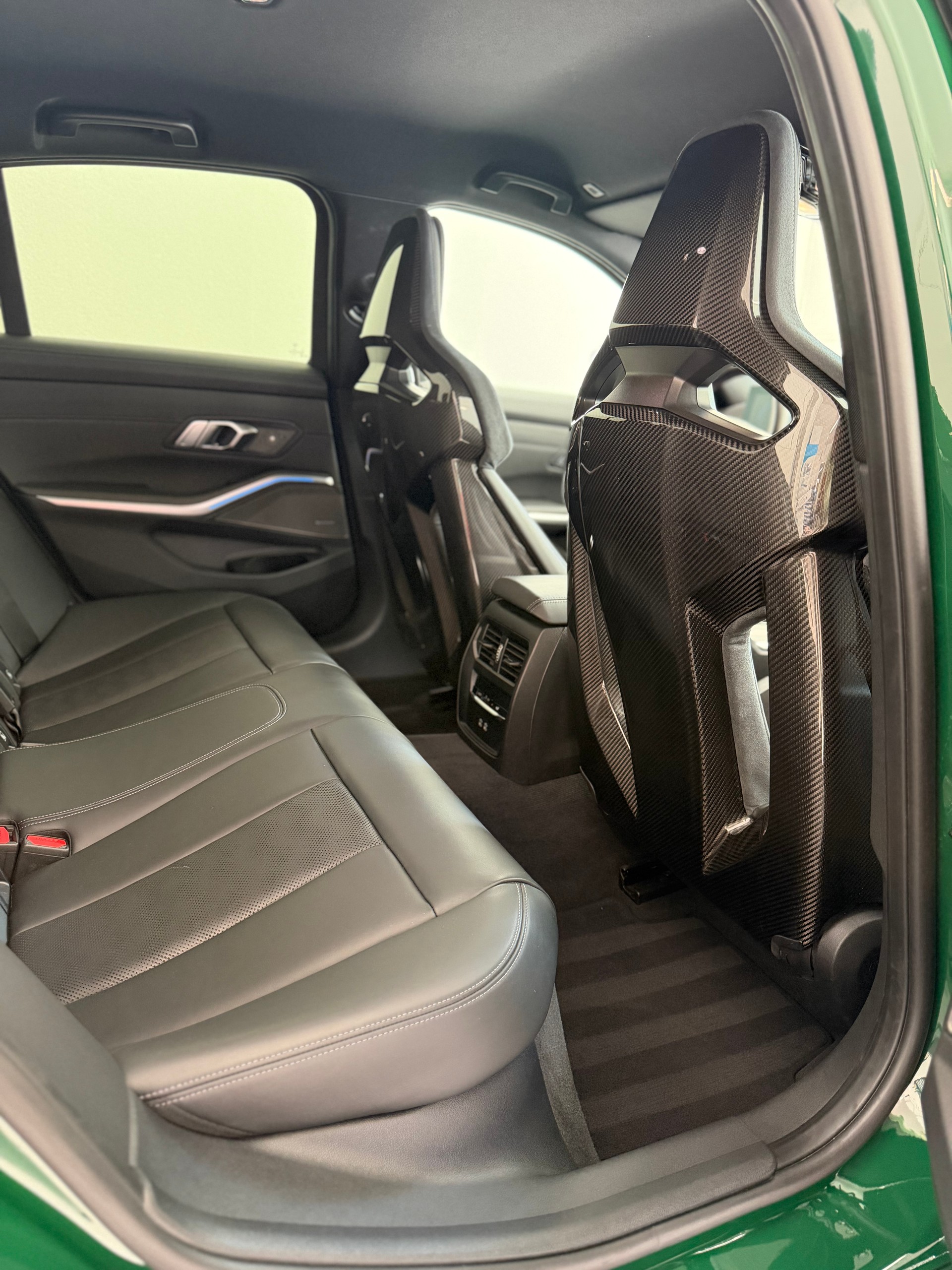 BMW M3 Competition xDrive-image-15