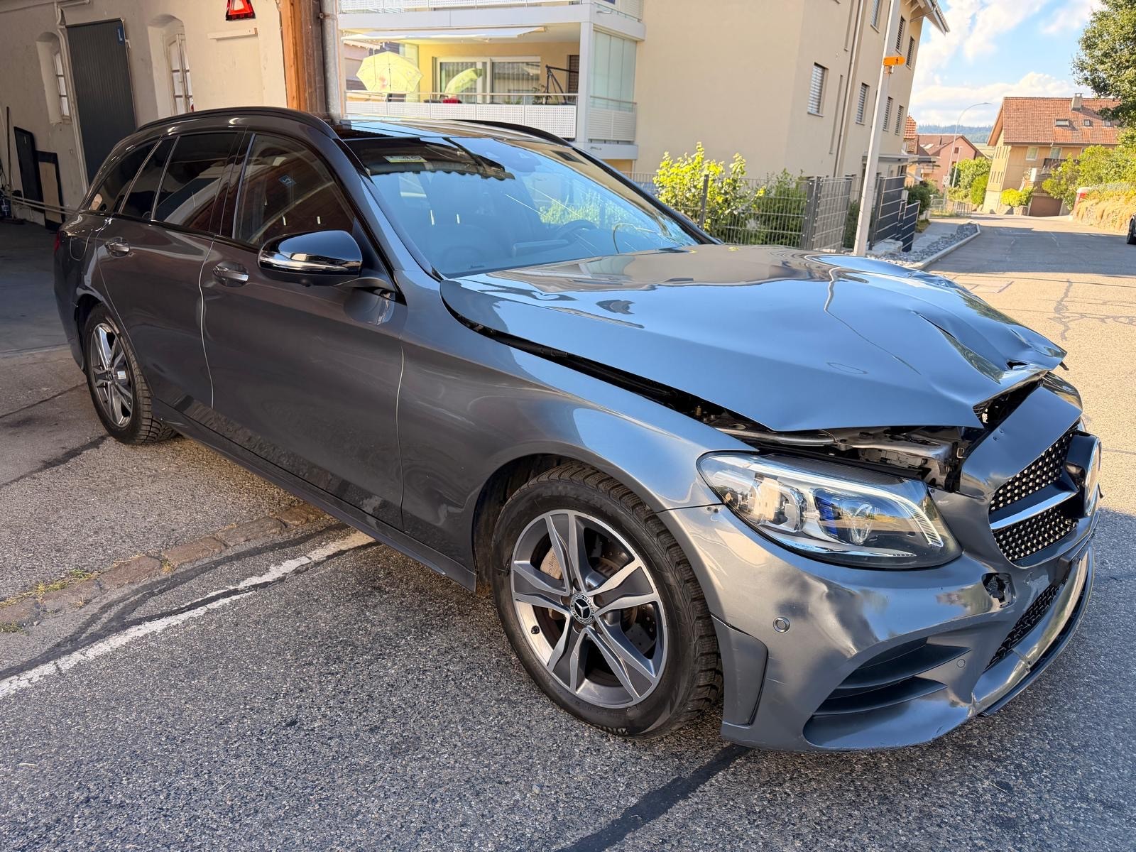MERCEDES-BENZ C 220 d AMG Line 4Matic 9G-Tronic