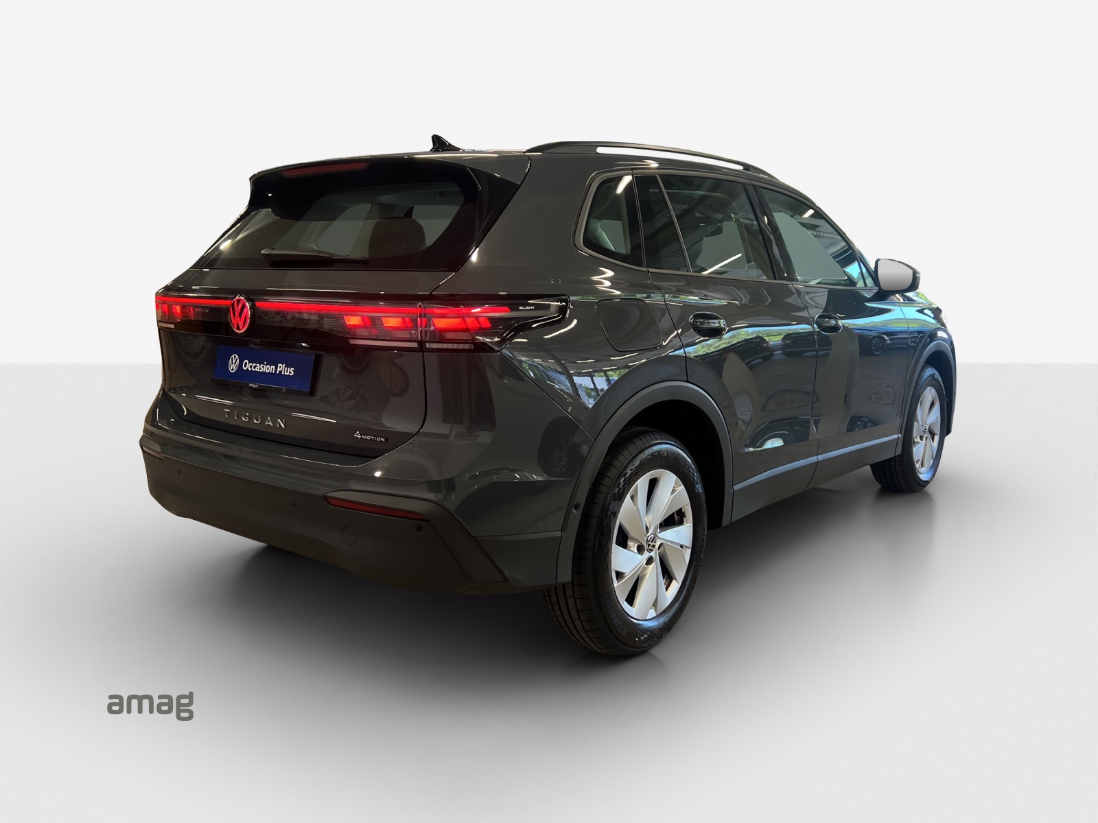 VW Tiguan 2.0 TSI DSG Life 4Motion-image-4