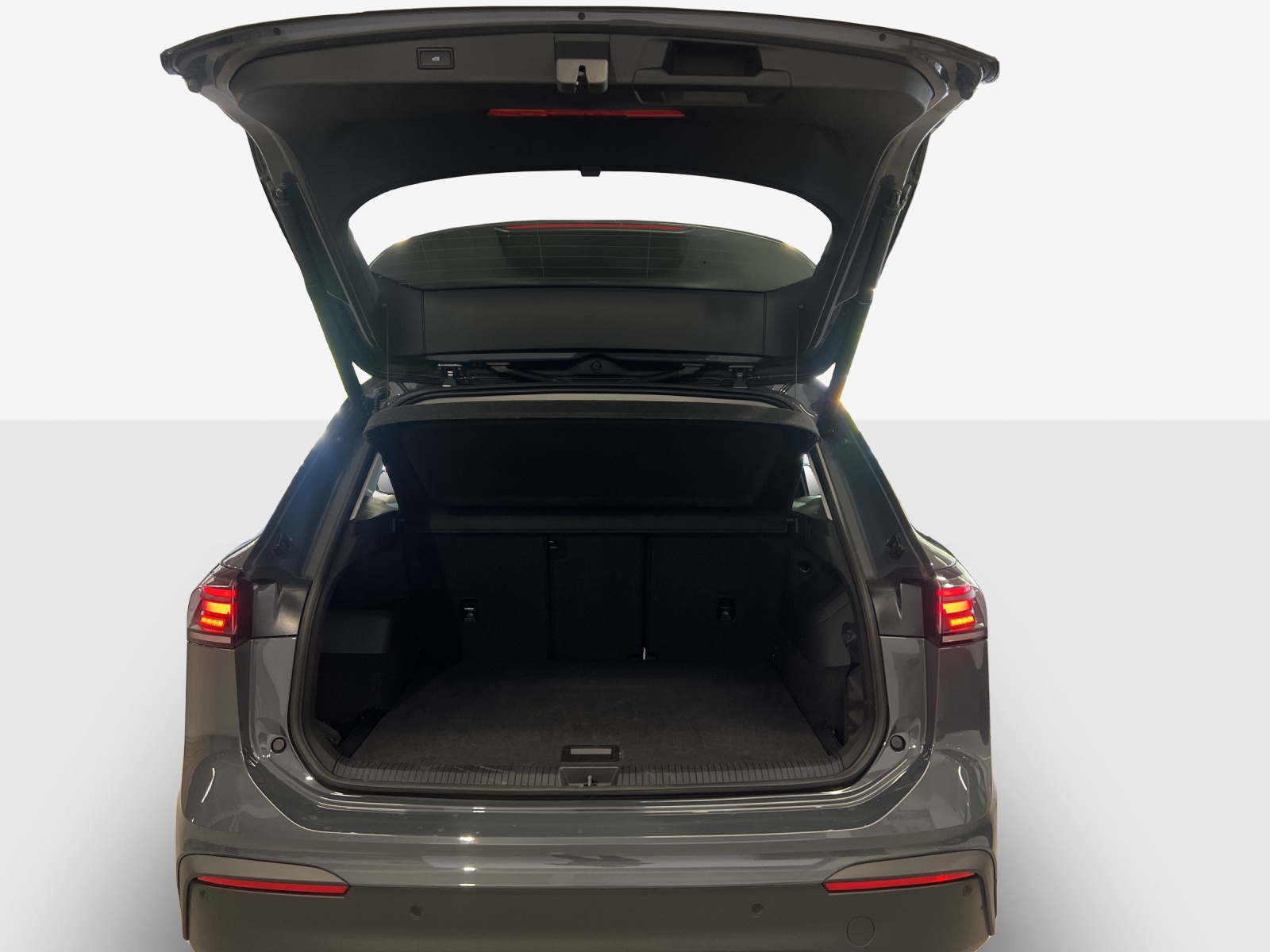 VW Tiguan 2.0 TSI DSG Life 4Motion-image-12