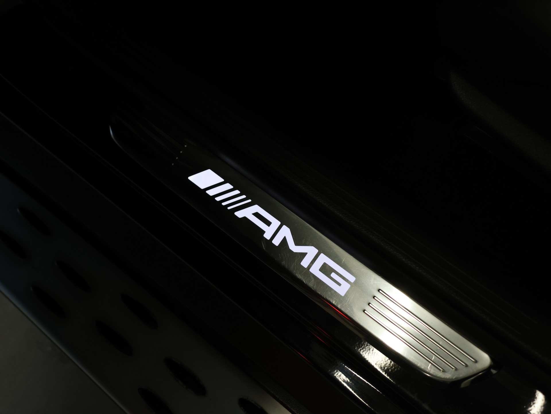 MERCEDES-BENZ GLC 43 AMG 4Matic 9G-Tronic *Burmester* *Sitzheizung*Panoramadach**-image-13