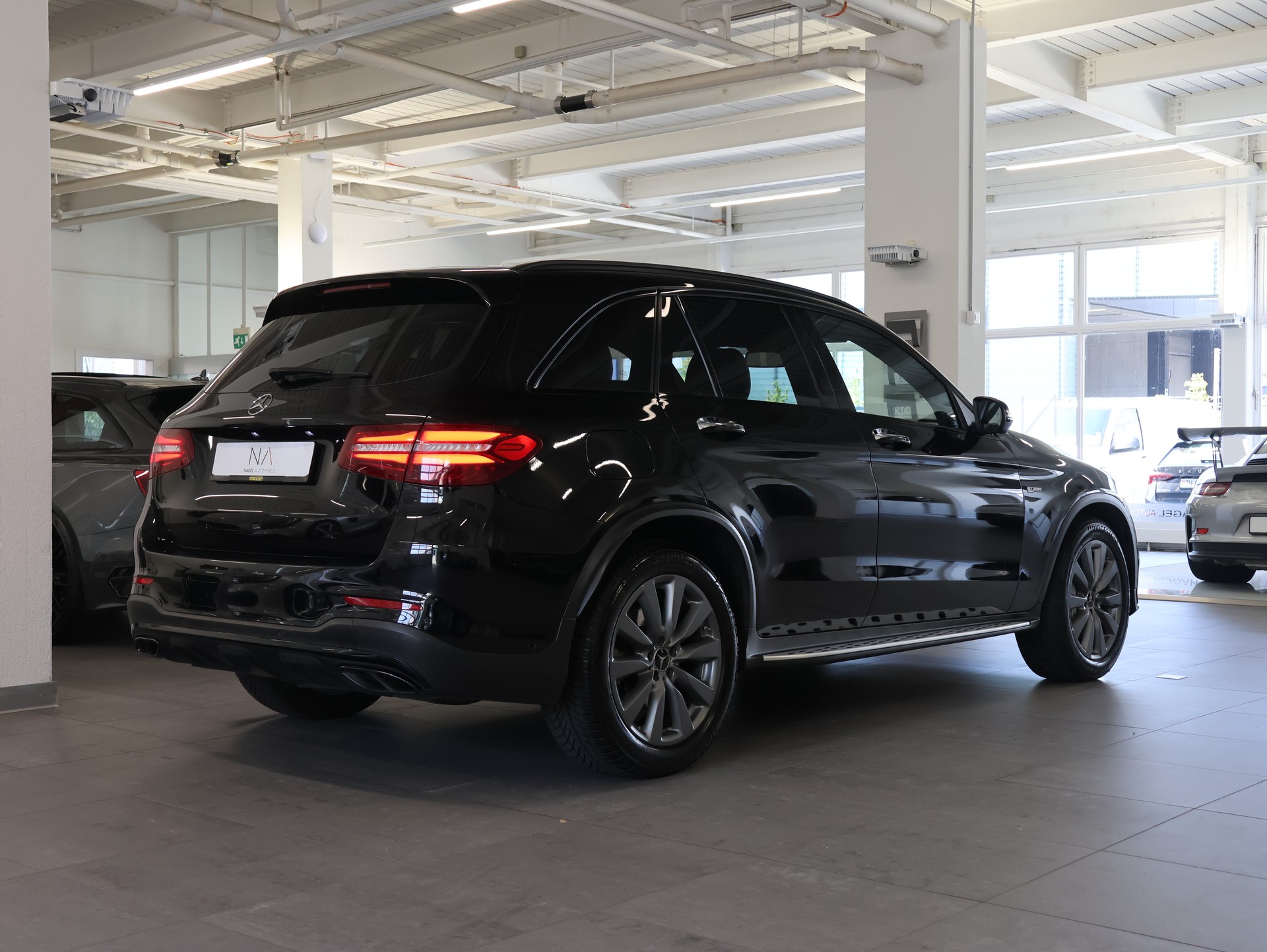 MERCEDES-BENZ GLC 43 AMG 4Matic 9G-Tronic *Burmester* *Sitzheizung*Panoramadach**-image-5
